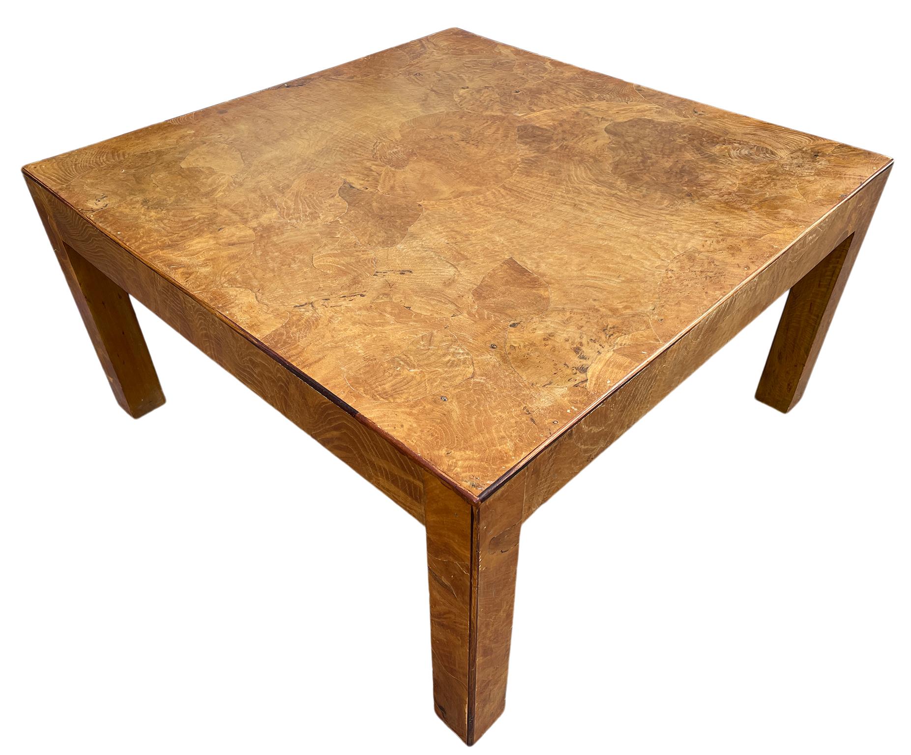 Table basse carrée Parsons en broussin d'olivier mi-siècle moderne fabriquée en Italie Bon état - En vente à BROOKLYN, NY