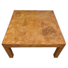 Mesa de centro cuadrada de madera de olivo de mediados del siglo XX, fabricada en Italia