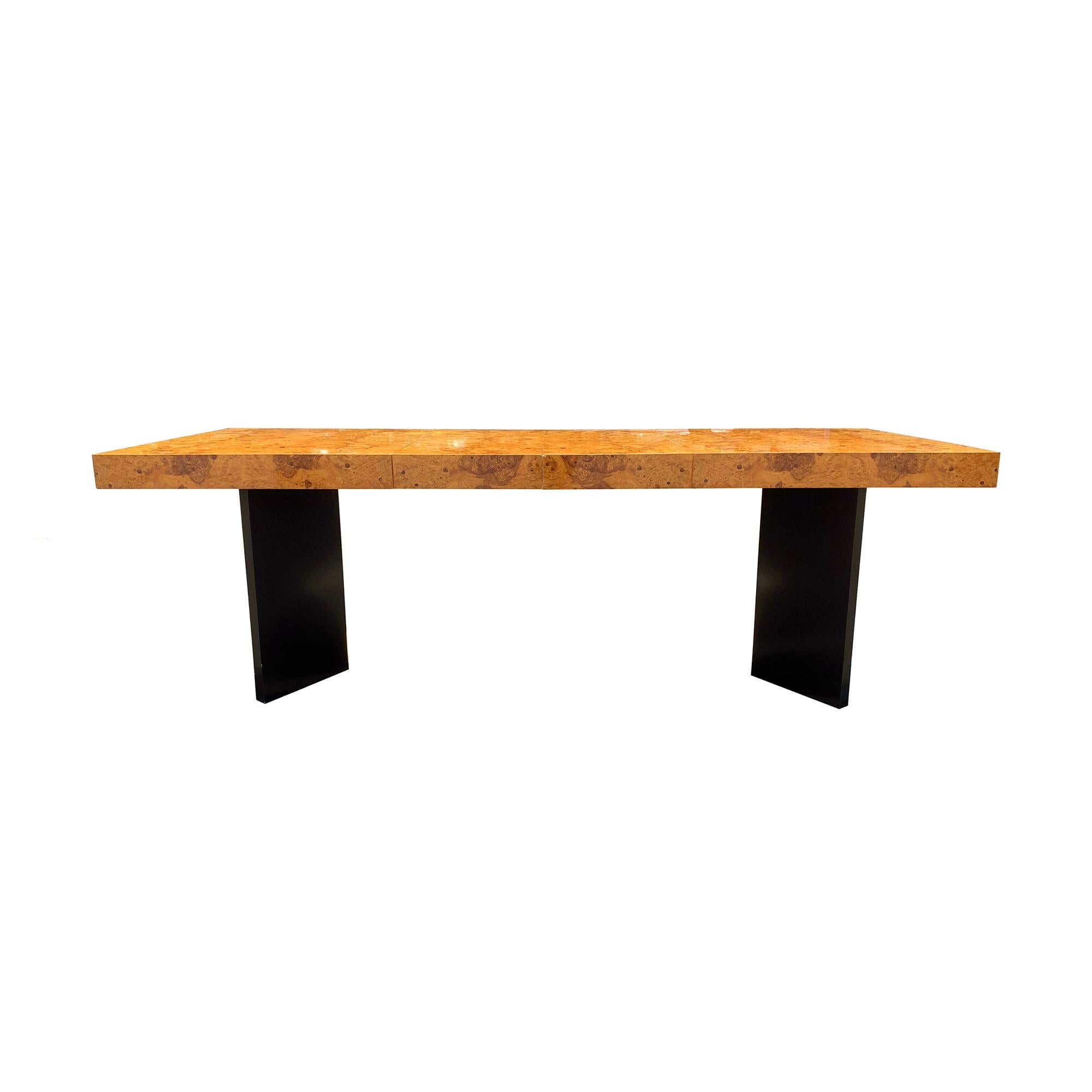 Mid-Century Modern Olive Burl Wood Extension Dining Table W/ 2 Leaves In Good Condition For Sale In Lake Worth, FL