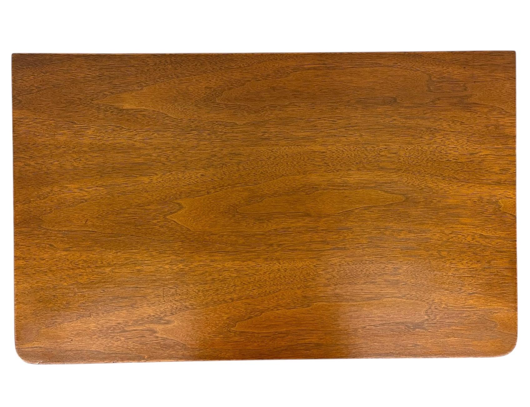 Mid-century modern one-Drawer End Table with Brass tone Handles, 1960s en vente 3