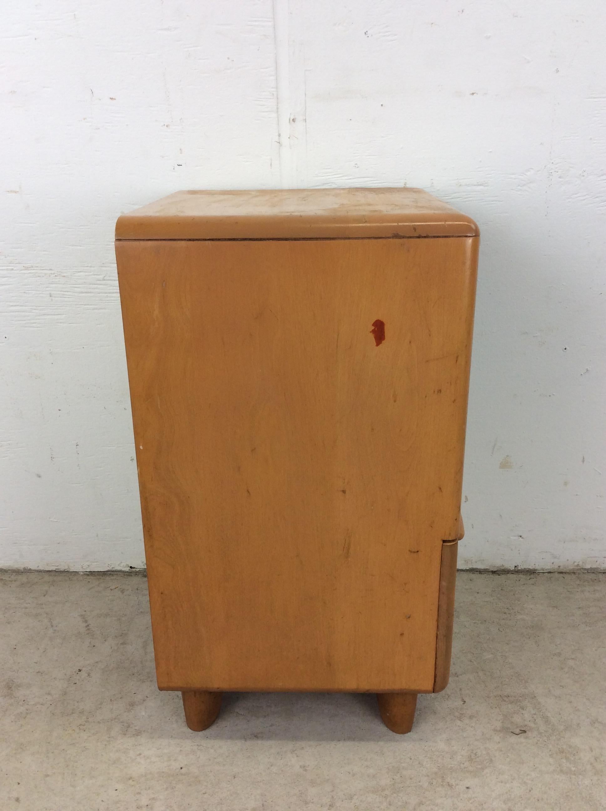Mid Century Modern One Drawer Nightstand by Heywood Wakefield 9