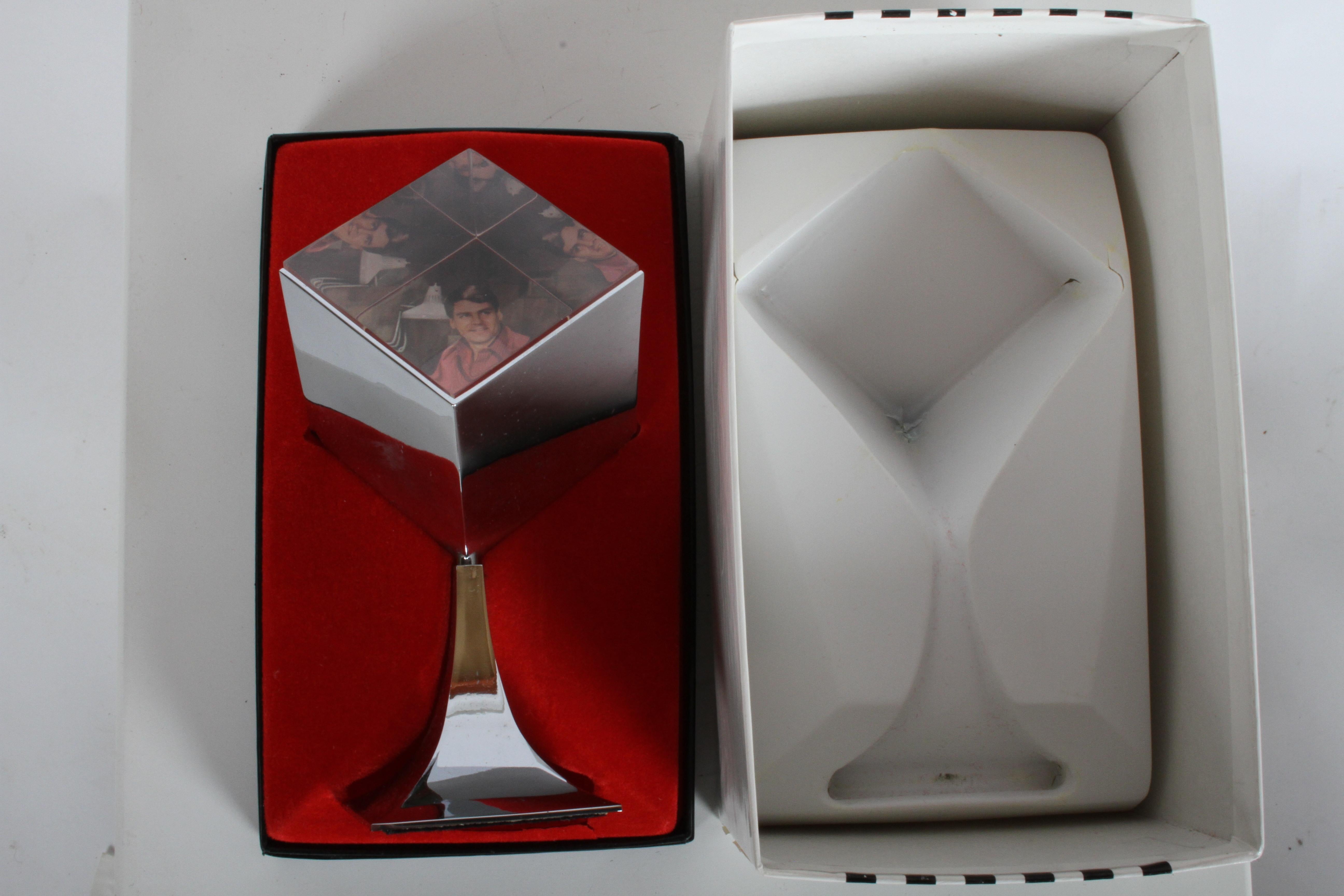 crystal sculpture table ornament magic chromaticity cube
