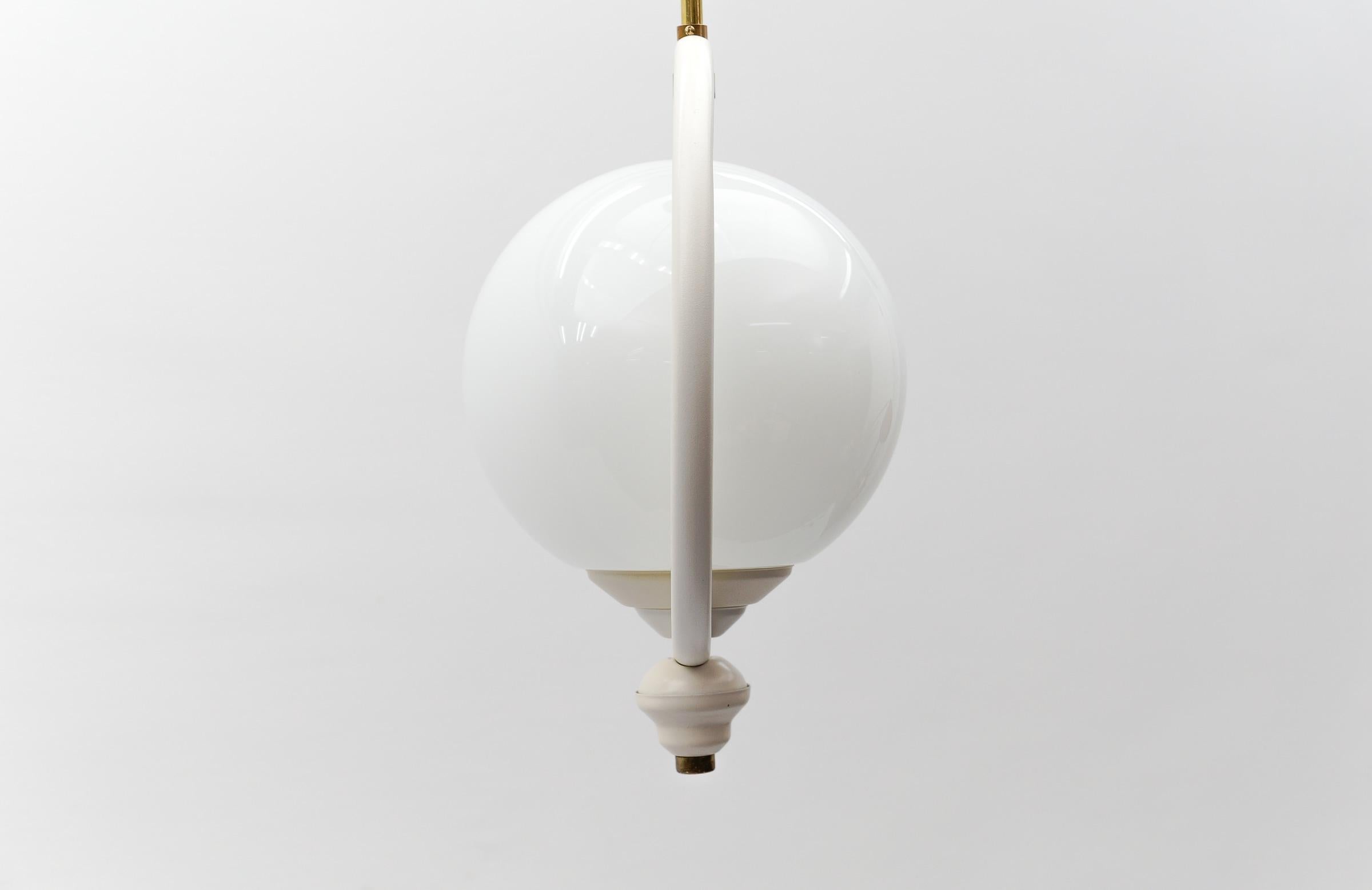 Lampada da soffitto in vetro opalino moderna di metà secolo, 1960 Italia in vendita 5