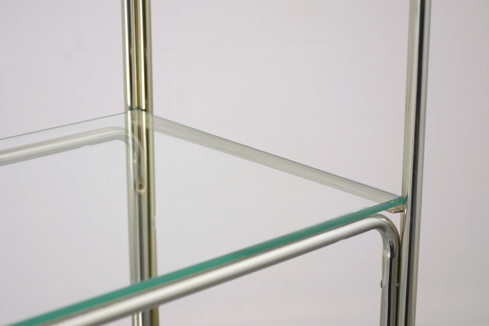 Mid-Century Modern Open Glass Shelves In Good Condition In Los Angeles, CA