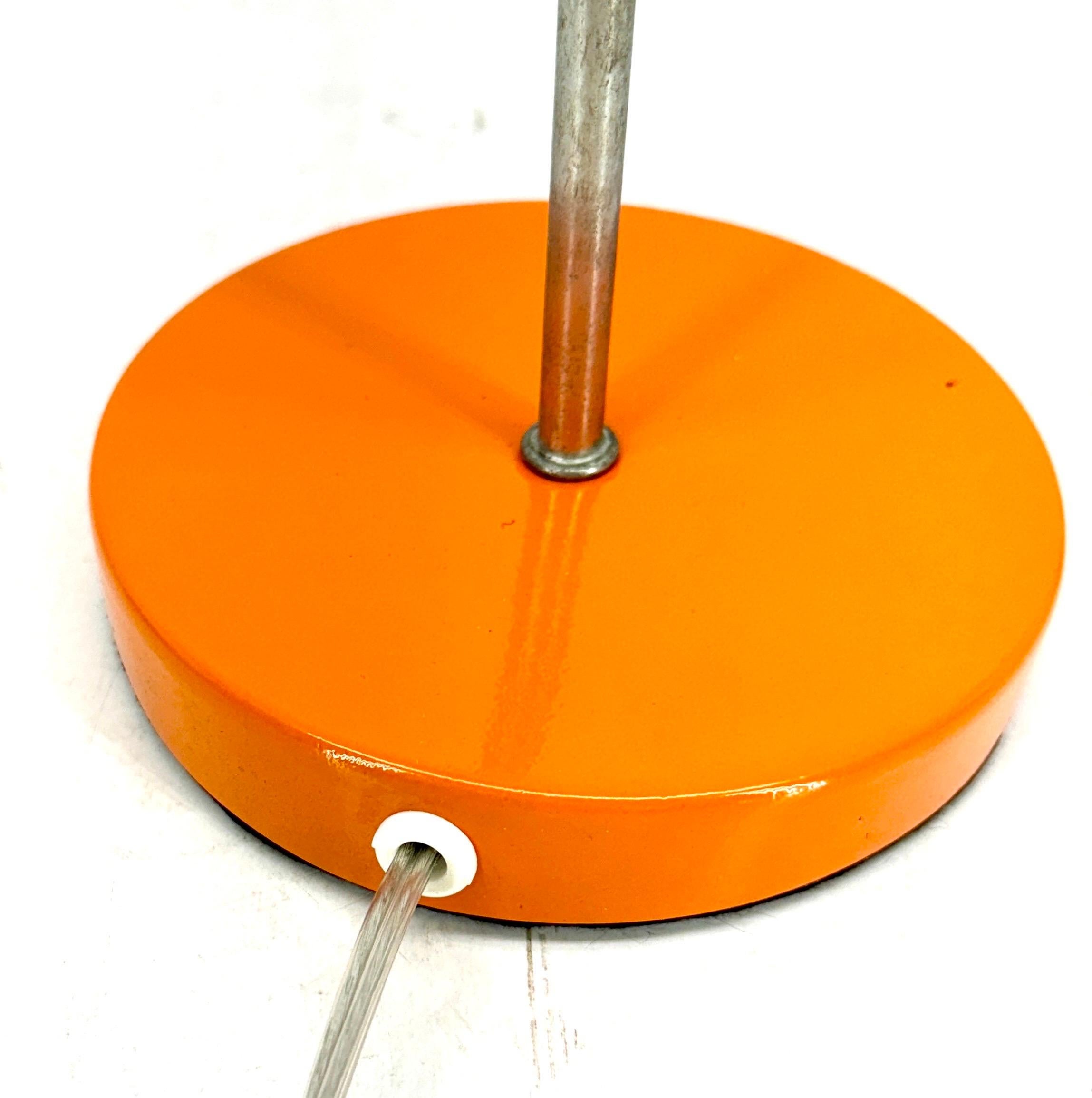 Mid-Century Modern Orange Cone Gooseneck Desk Lamp For Sale 3