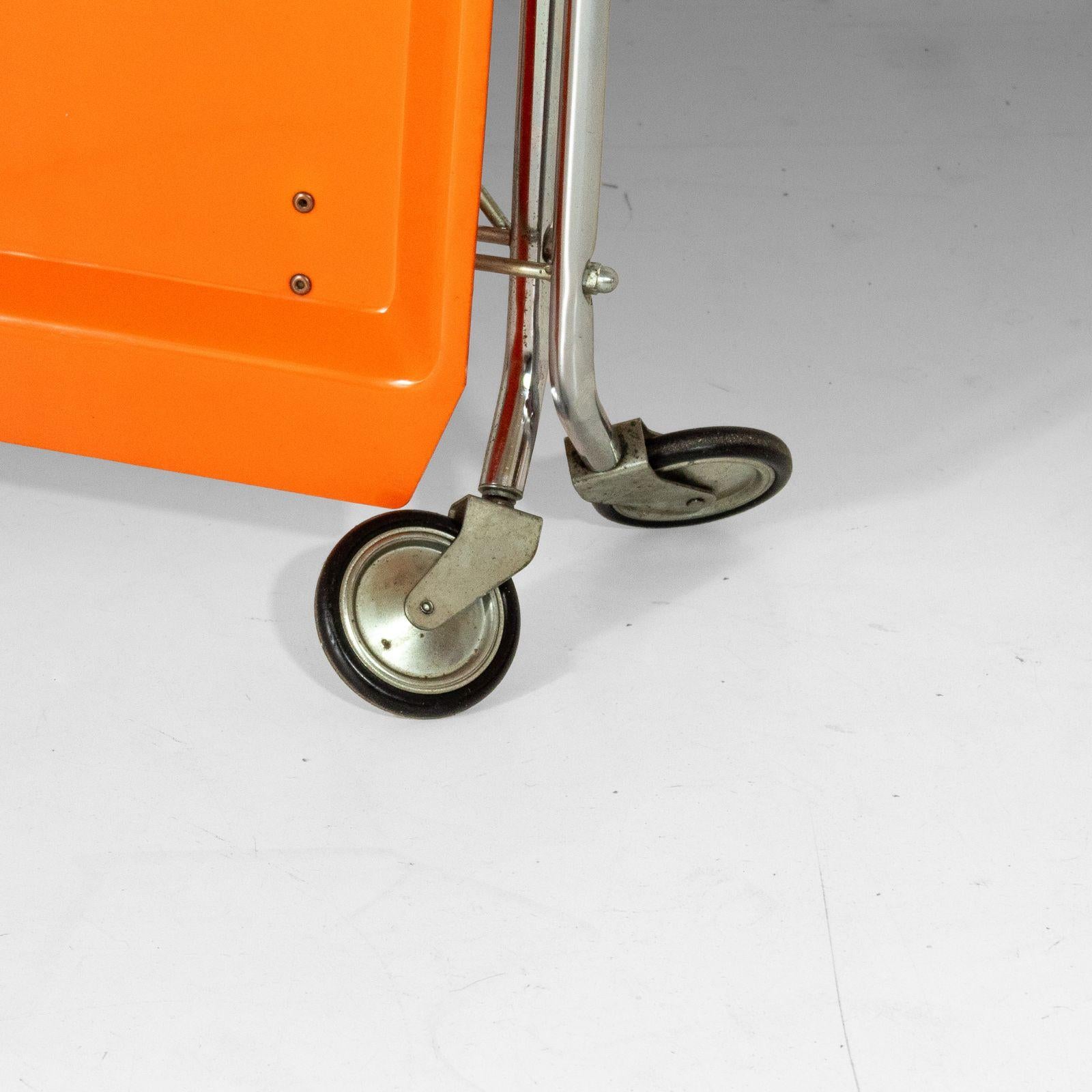 Orangefarbener klappbarer Barwagen im Stil von Kartell, Moderne der Mitte des Jahrhunderts, Italien 1970er Jahre im Angebot 8