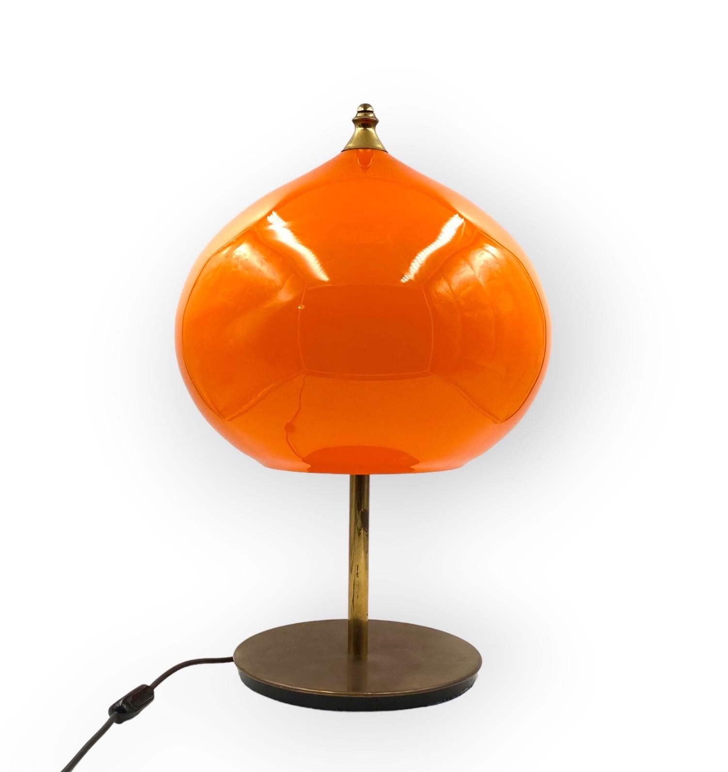 Mid-century modern orange glass table lamp, Vistosi Italy, 1960s For Sale 3