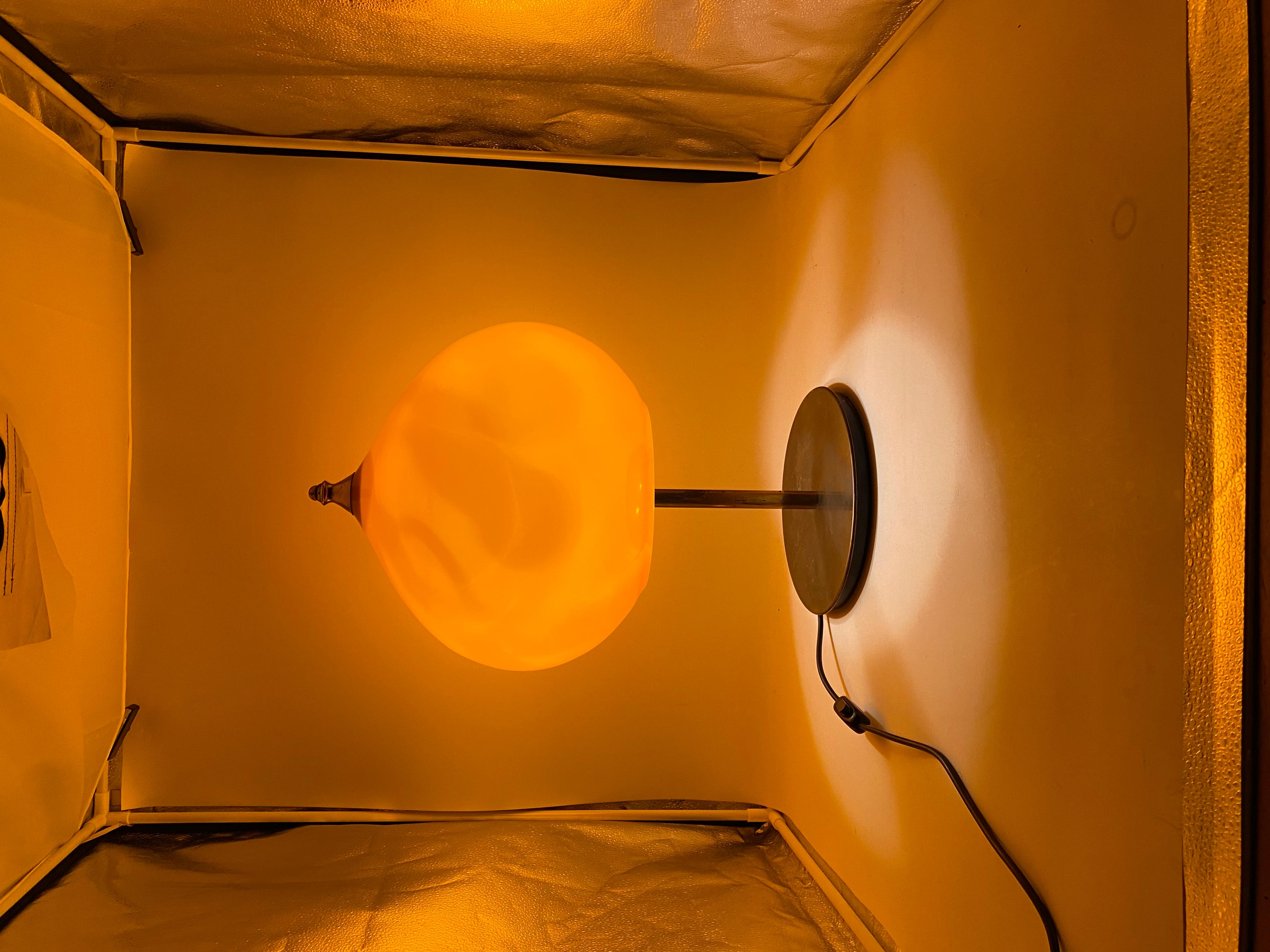 Moderne Tischlampe aus orangefarbenem Glas, Vistosi Italien, 1960er Jahre im Angebot 5
