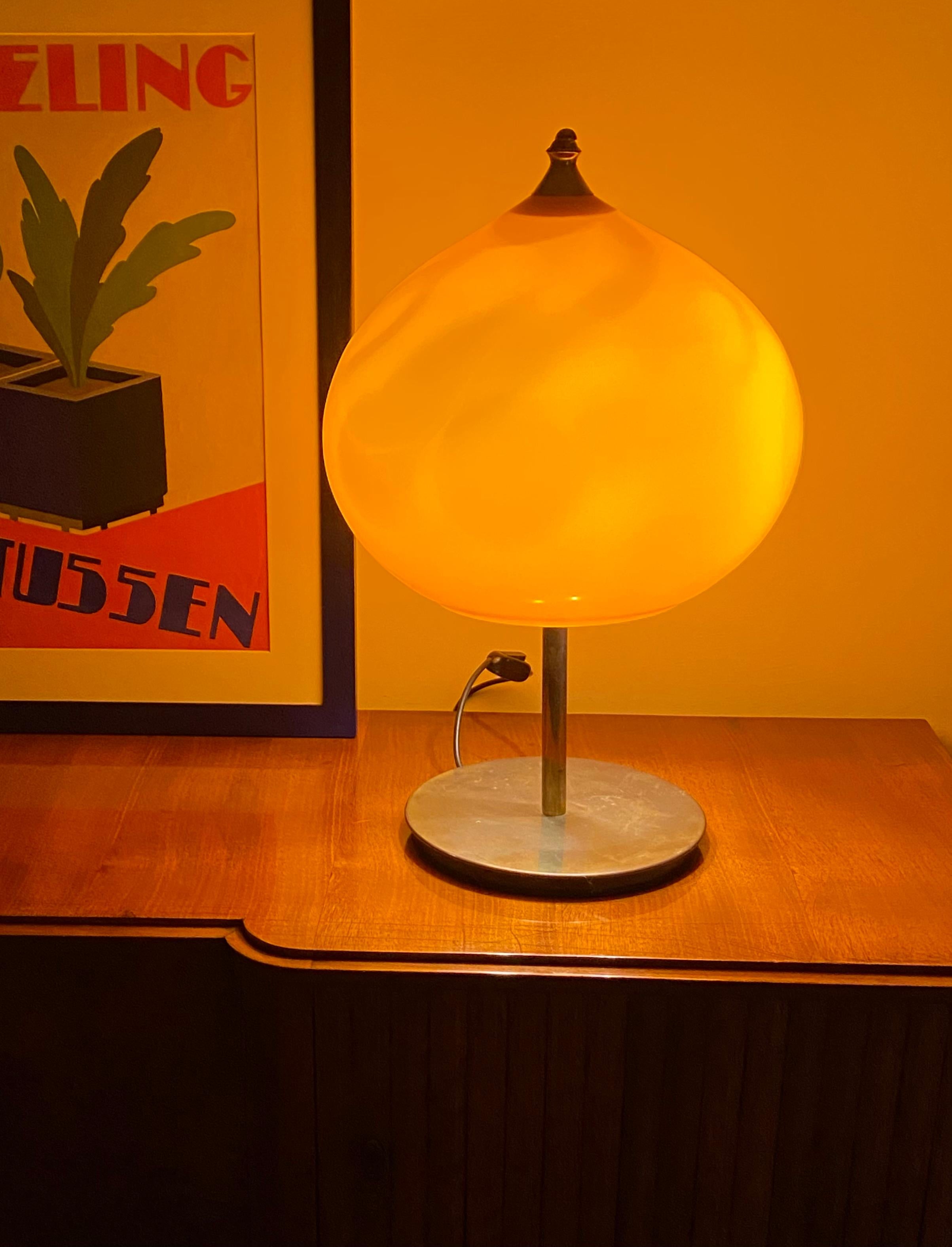 Mid-century modern orange glass table lamp, Vistosi Italy, 1960s For Sale 9