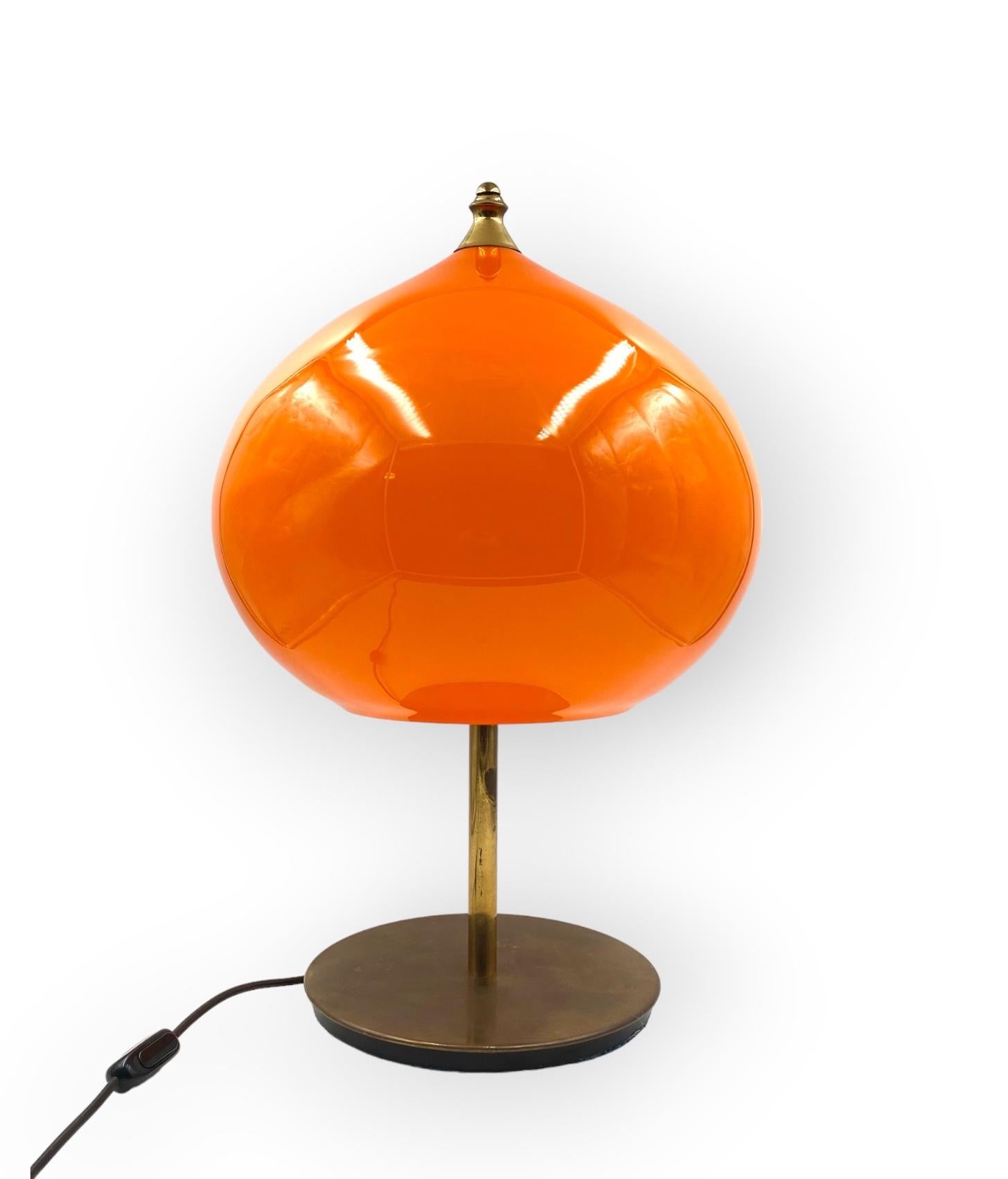 Italian Mid-century modern orange glass table lamp, Vistosi Italy, 1960s For Sale