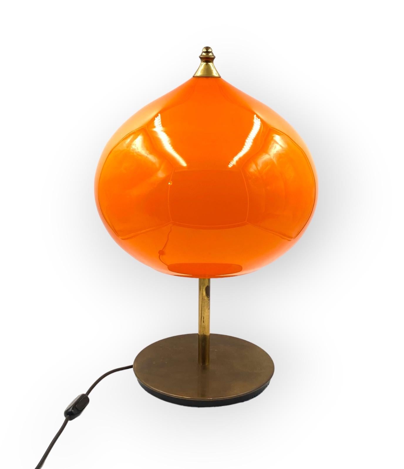 Stained Glass Mid-century modern orange glass table lamp, Vistosi Italy, 1960s For Sale