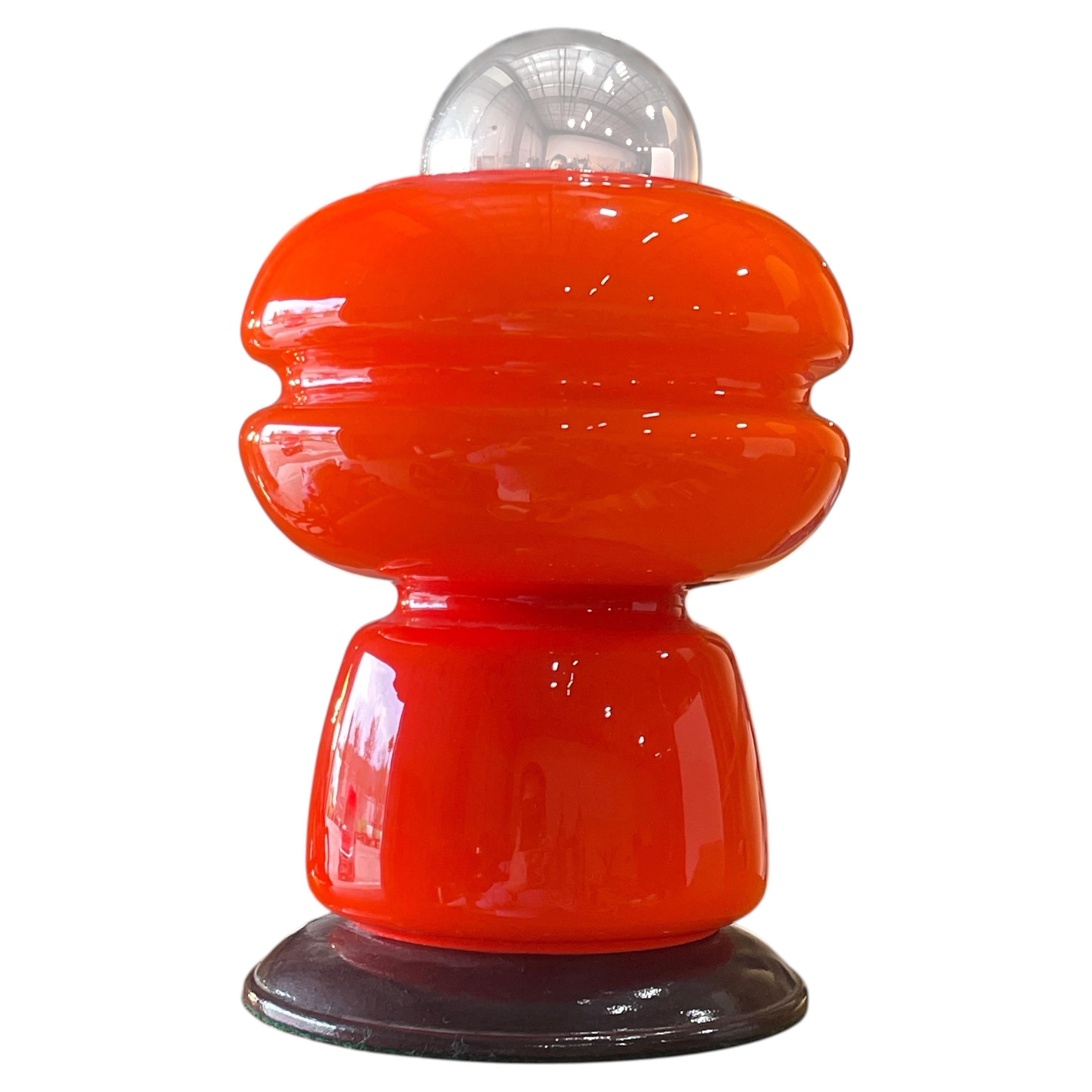 Mid-Century Modern Orange Glass Table Lamp with Biomorphic Design For Sale
