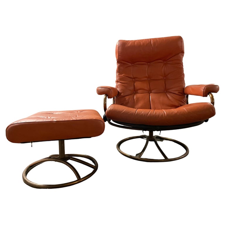 Mid-Century Modern Orange Leather Ekornes Stressless Recliner Chair with Ottoman