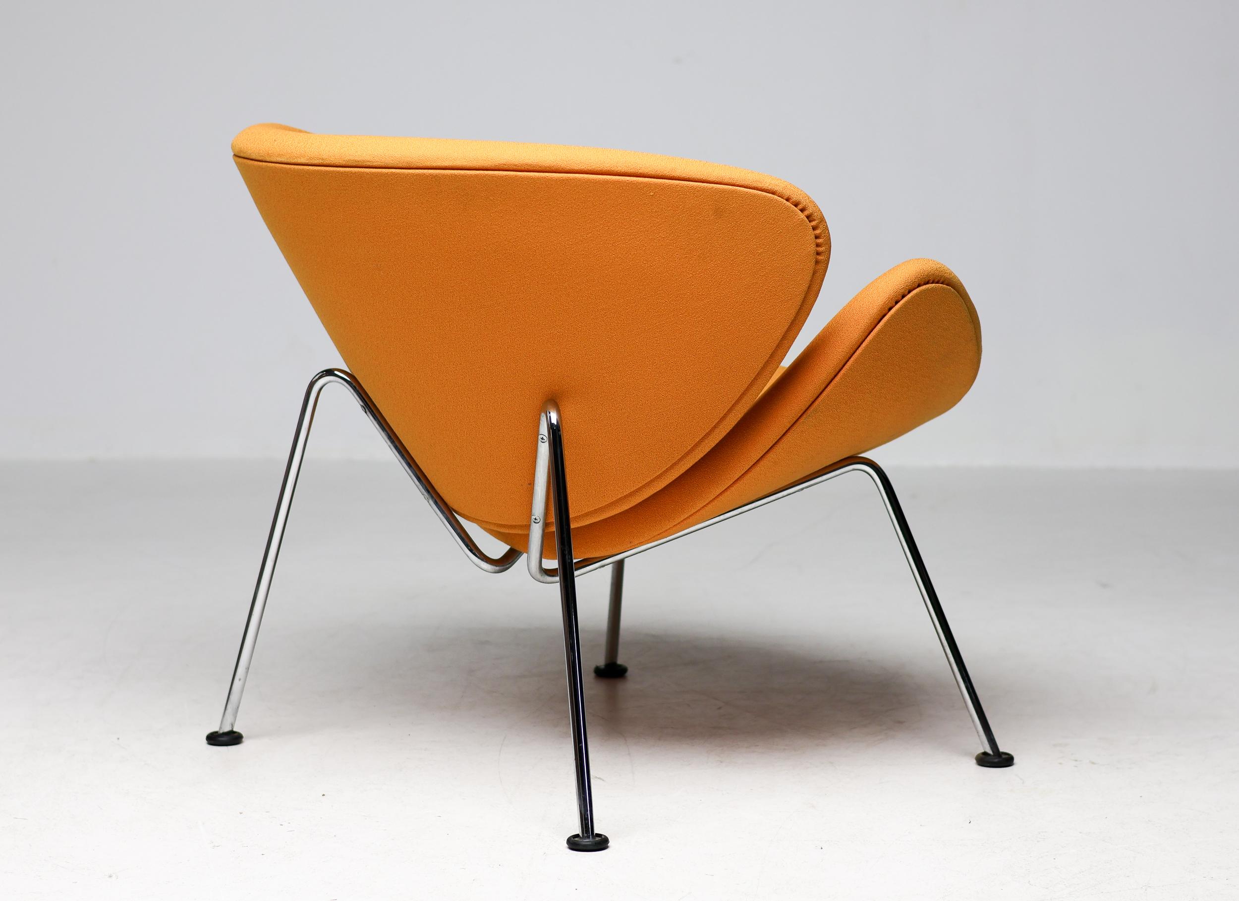 Mid Century Modern Orange Orange Slice Chair by Pierre Paulin For Sale 3