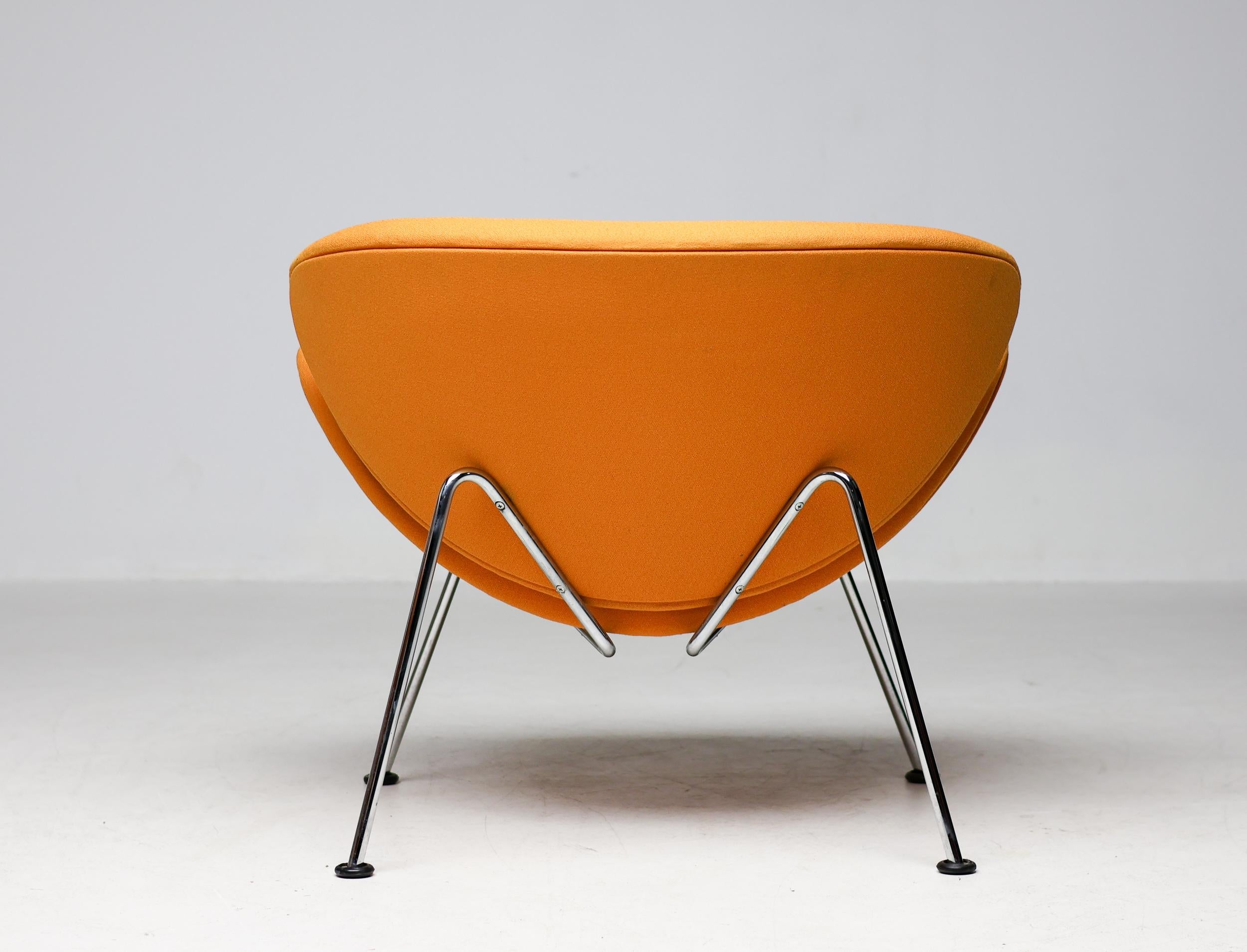 Mid Century Modern Orange Orange Slice Chair by Pierre Paulin For Sale 1