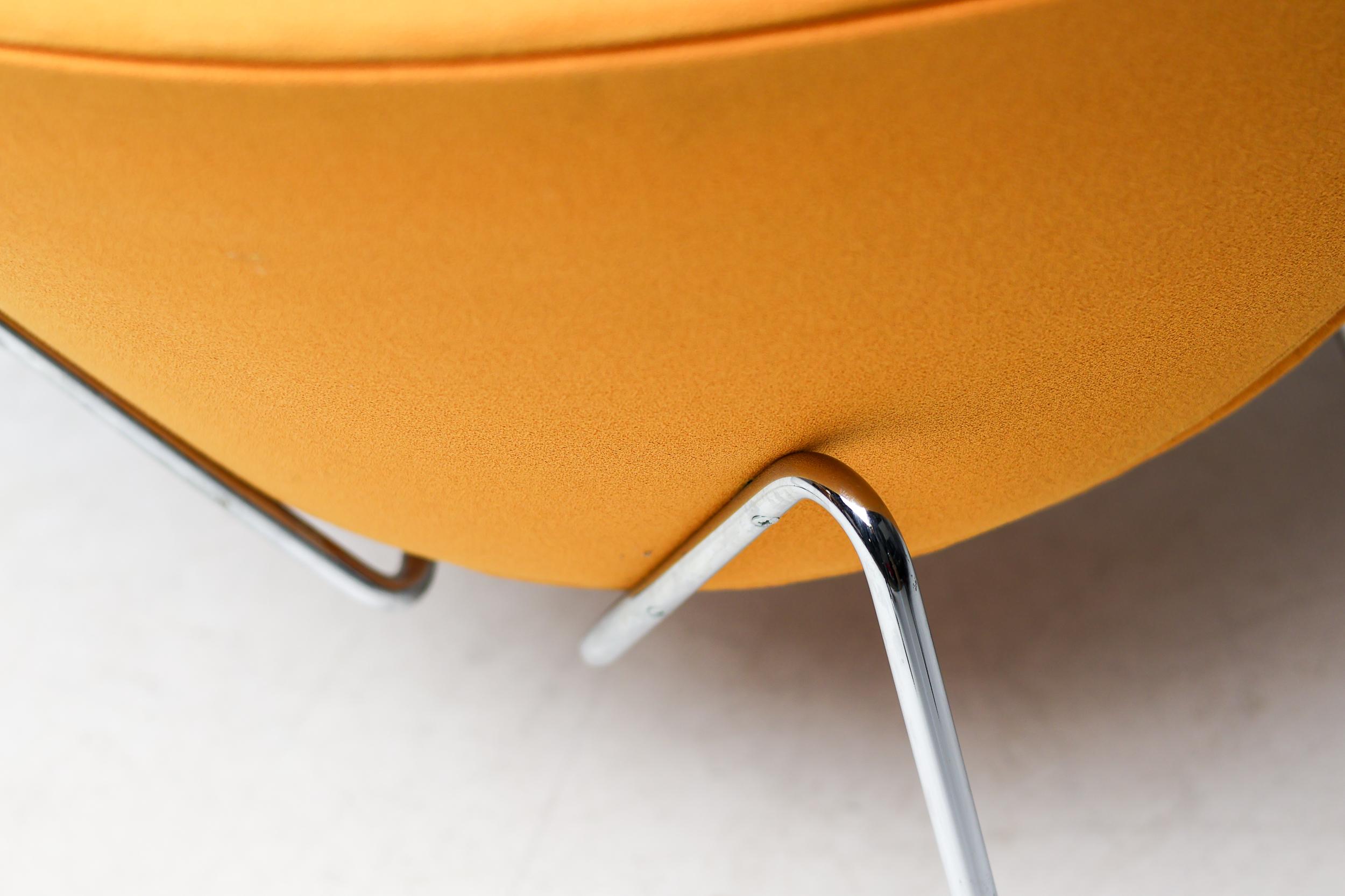 Mid Century Modern Orange Orange Slice Chair by Pierre Paulin For Sale 2
