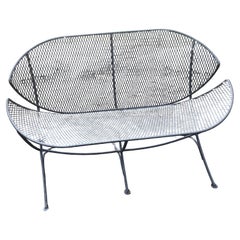 Mid Century Modern Orange Slice  Gartenbank für Terrasse von Tempestini – Salterini