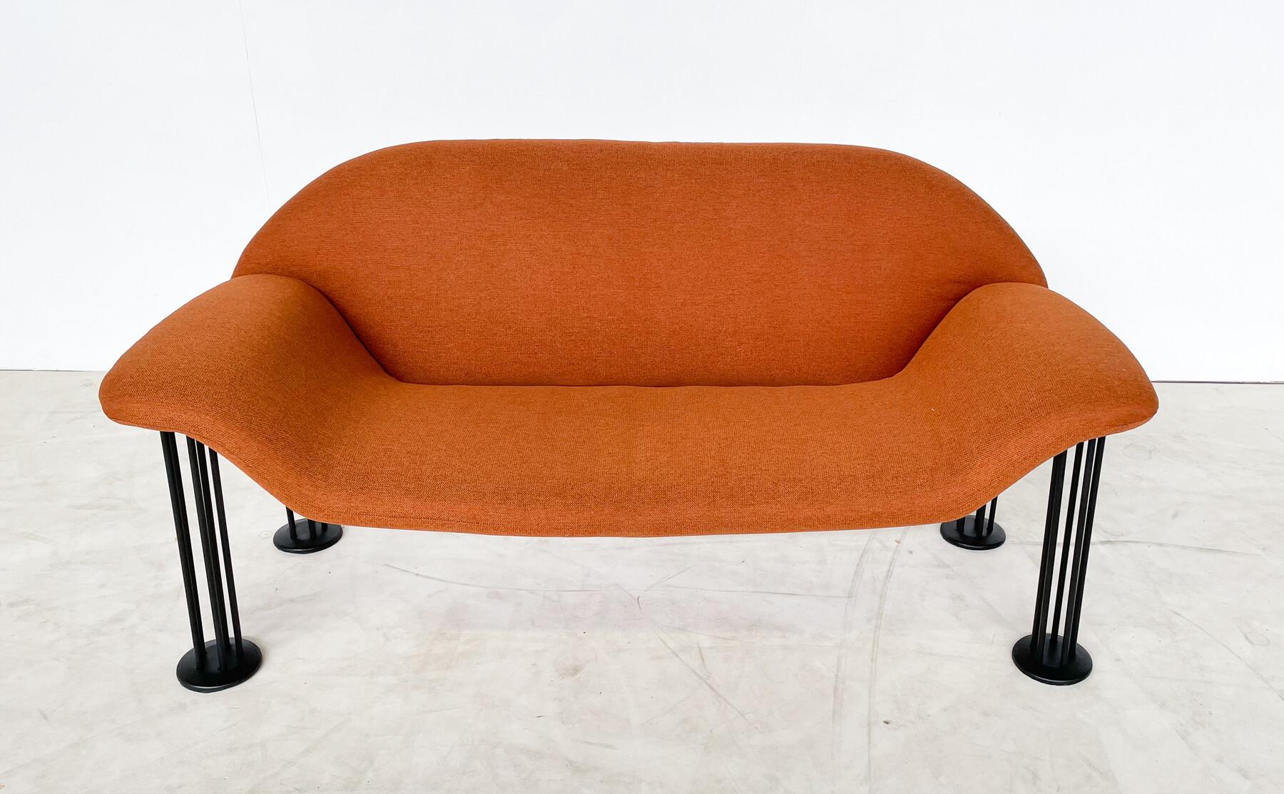 Orangefarbenes Mid-Century-Modern-Sofa von Burkhard Vogtherr für Hain + Tohme im Zustand „Gut“ im Angebot in Brussels, BE