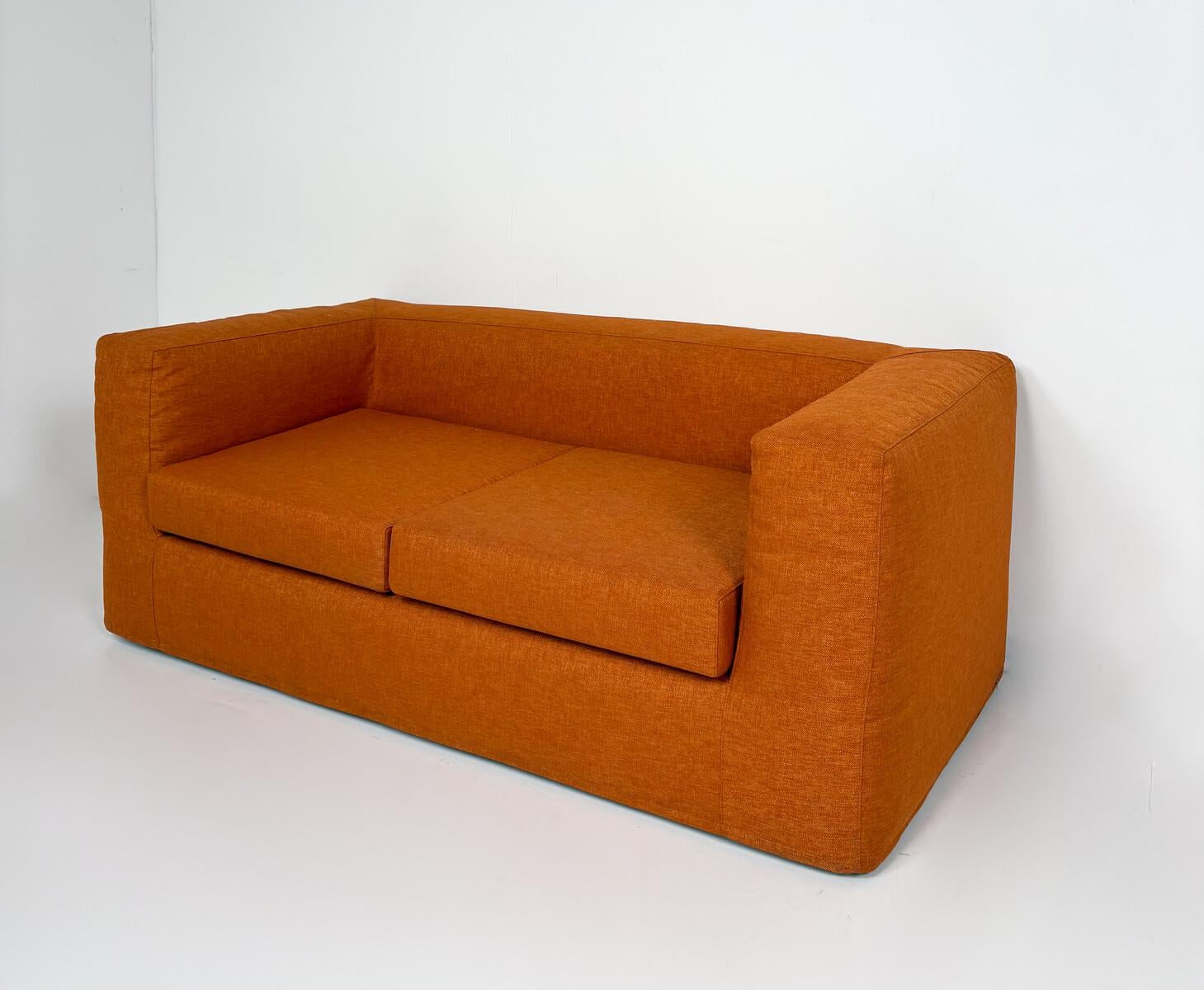 Tissu Canapé deux places orange, Italie, 1970 en vente