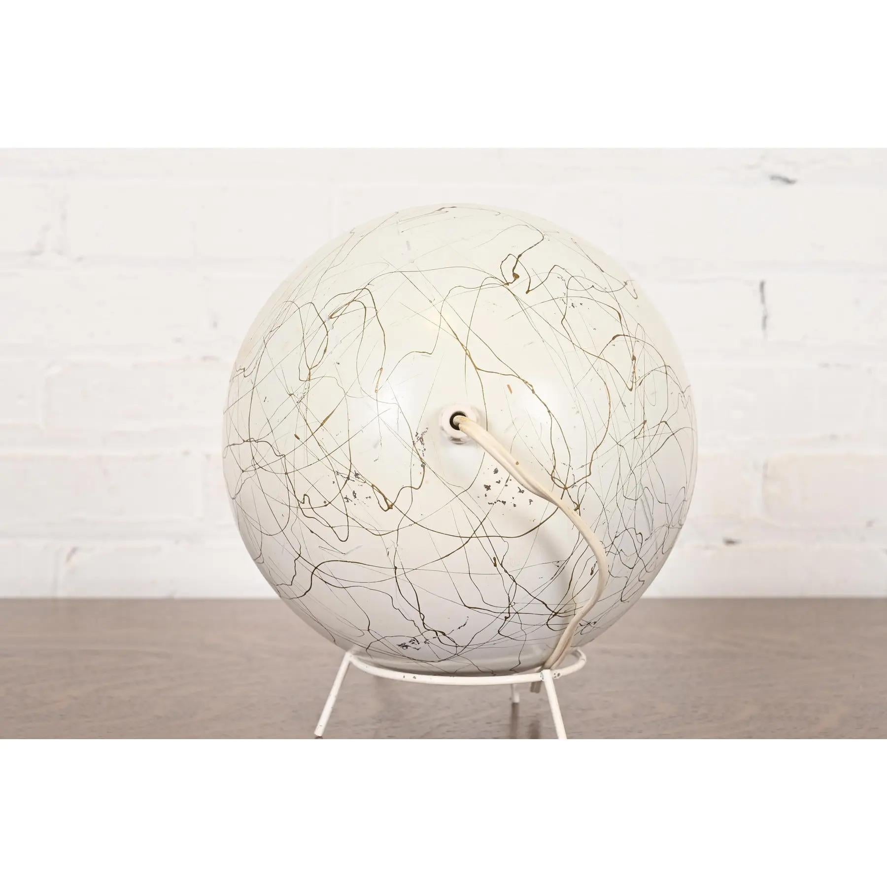 Lampada a forma di globo oculare moderna del MIsecolo in vendita 1