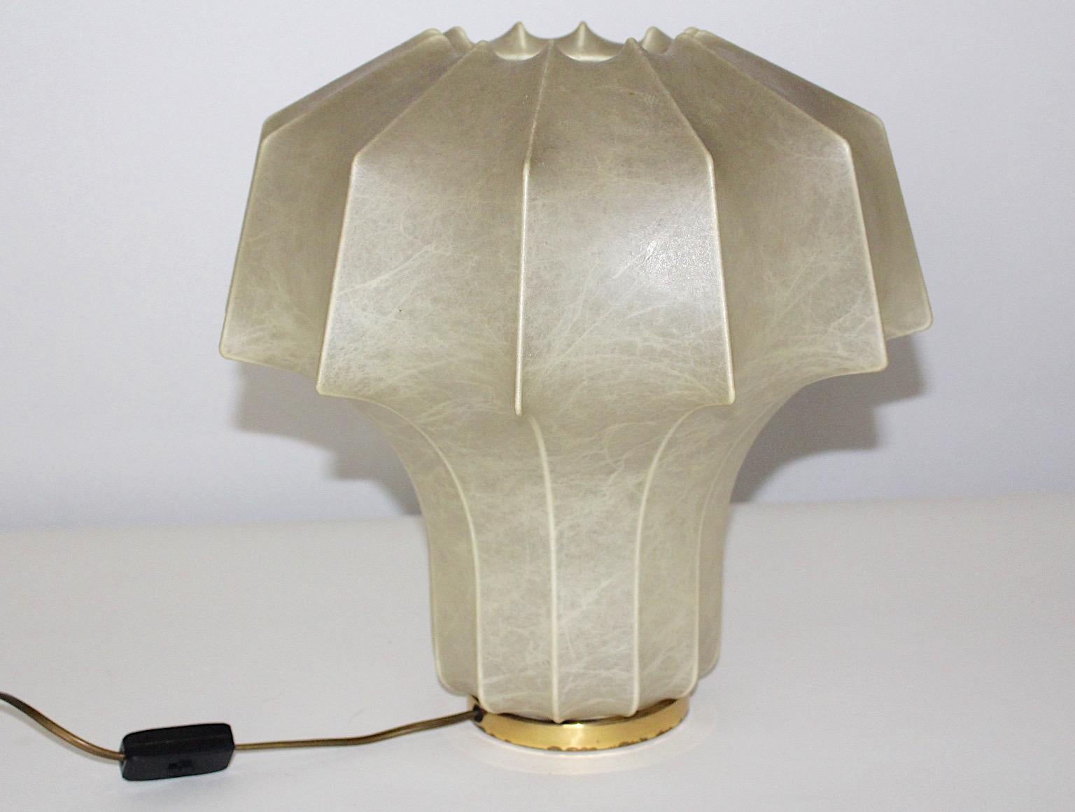 Mid-Century Modern Mid Century Modern Organic Biomorph Vintage Table Lamp 1960s For Sale