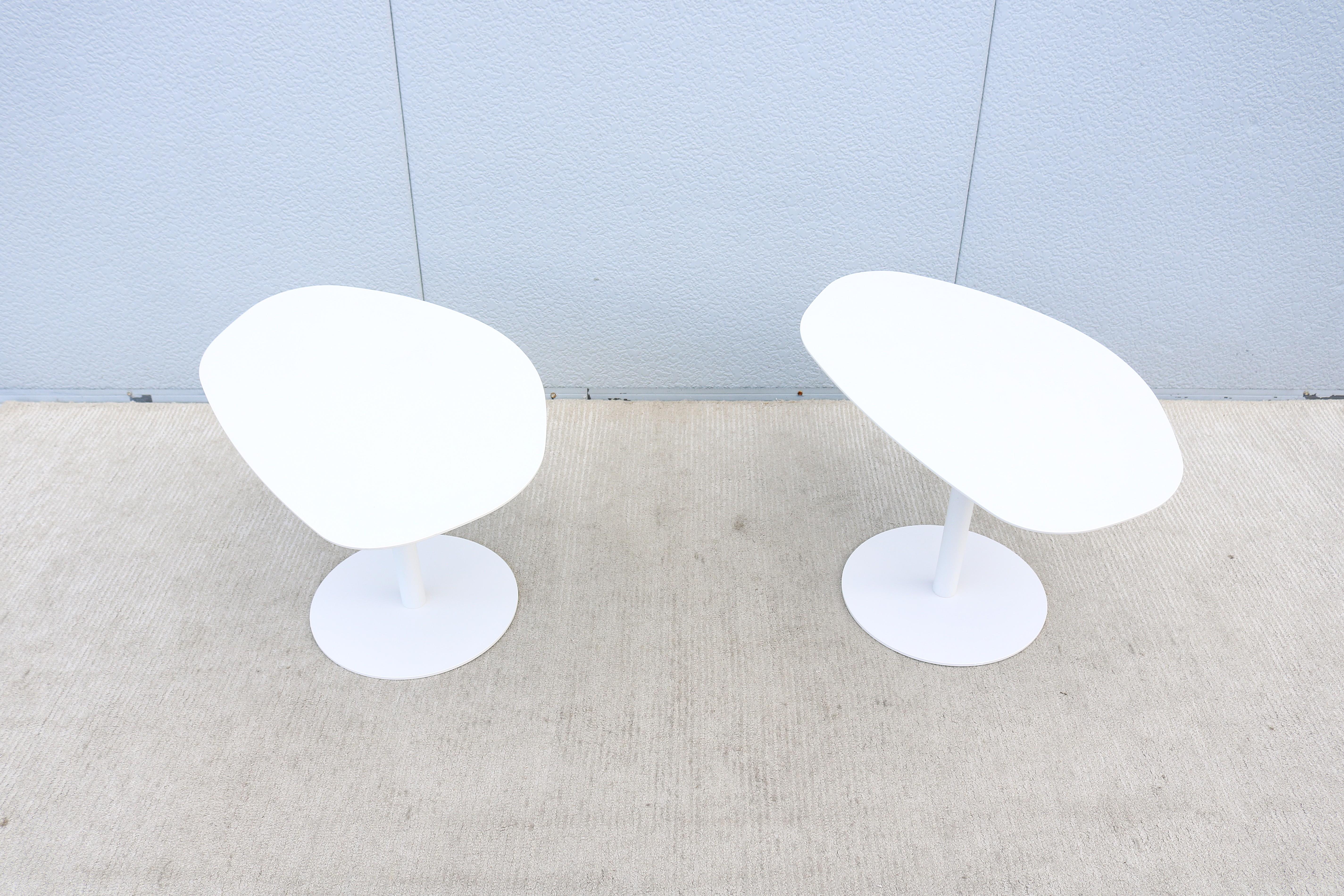 Mid-Century Modern Organic Forms Side Tables Attributed to Morten Voss - a Pair In Excellent Condition For Sale In Secaucus, NJ