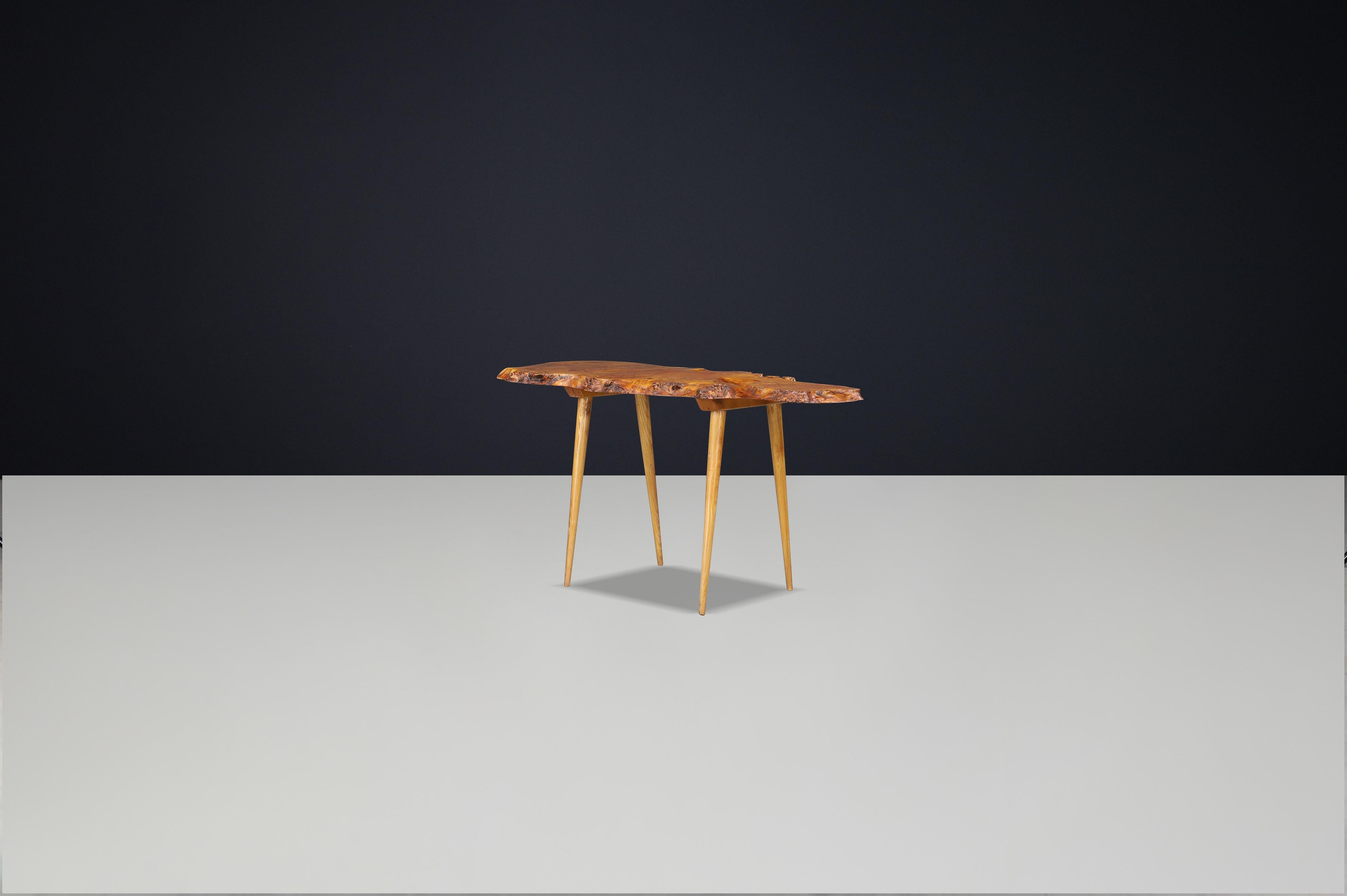 French Mid-Century Modern Organic Free-Form Burl Wood Side Table with Four Legs, France For Sale