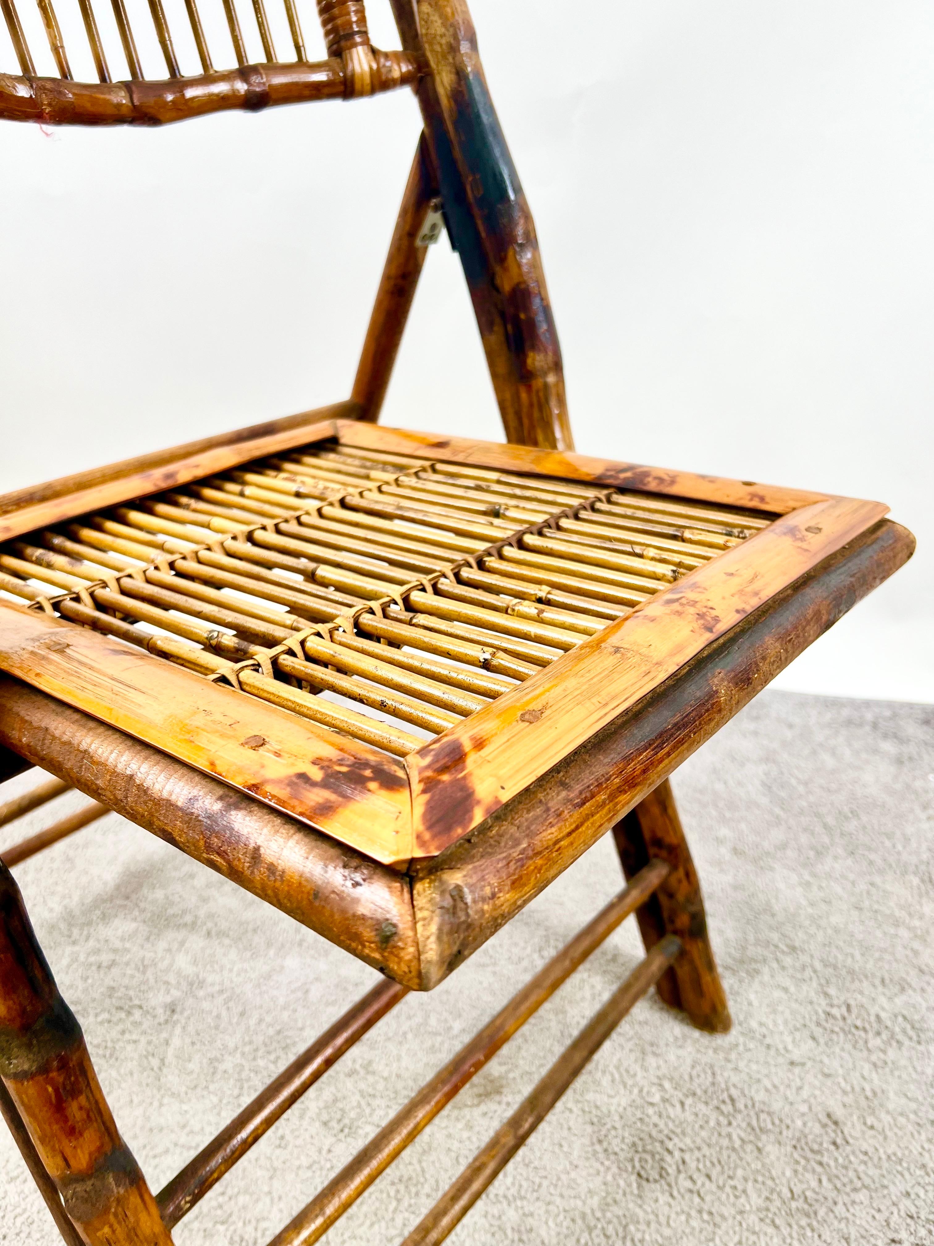 Silla plegable de bambú orgánico artesanal moderno de mediados de siglo, set de 4 en venta 2