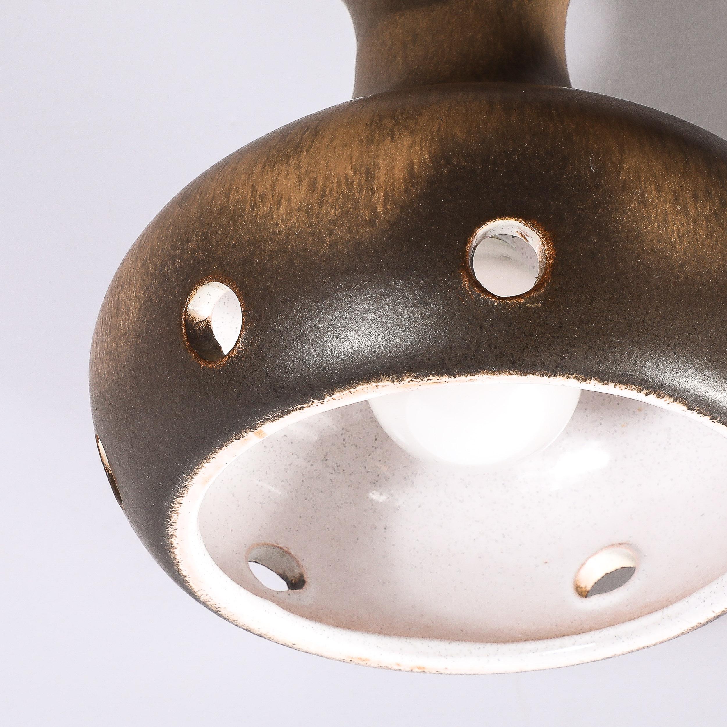 Pendentif en céramique émaillée OCHRE The Moderns Moderns en vente 8