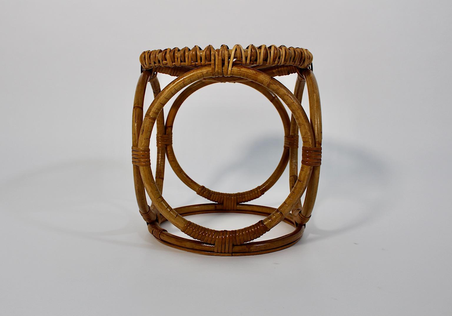 Mid Century Modern Organic vintage stool from rattan circular like with woven seat 1950s Italy.
A charming stool from beautiful woven rattan in warm brown color.
The right stool to add a stunning touch of Organic feel into your environment and