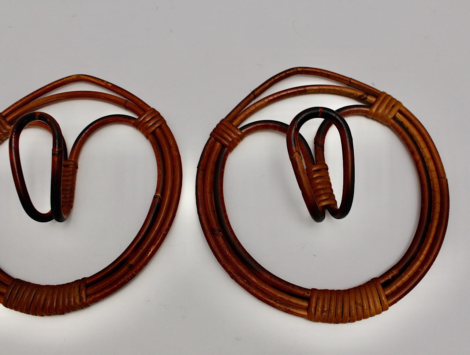 Mid Century Modern Organic Vintage Rattan Duo Rattan Hooks Circular 1960s Italy For Sale 1