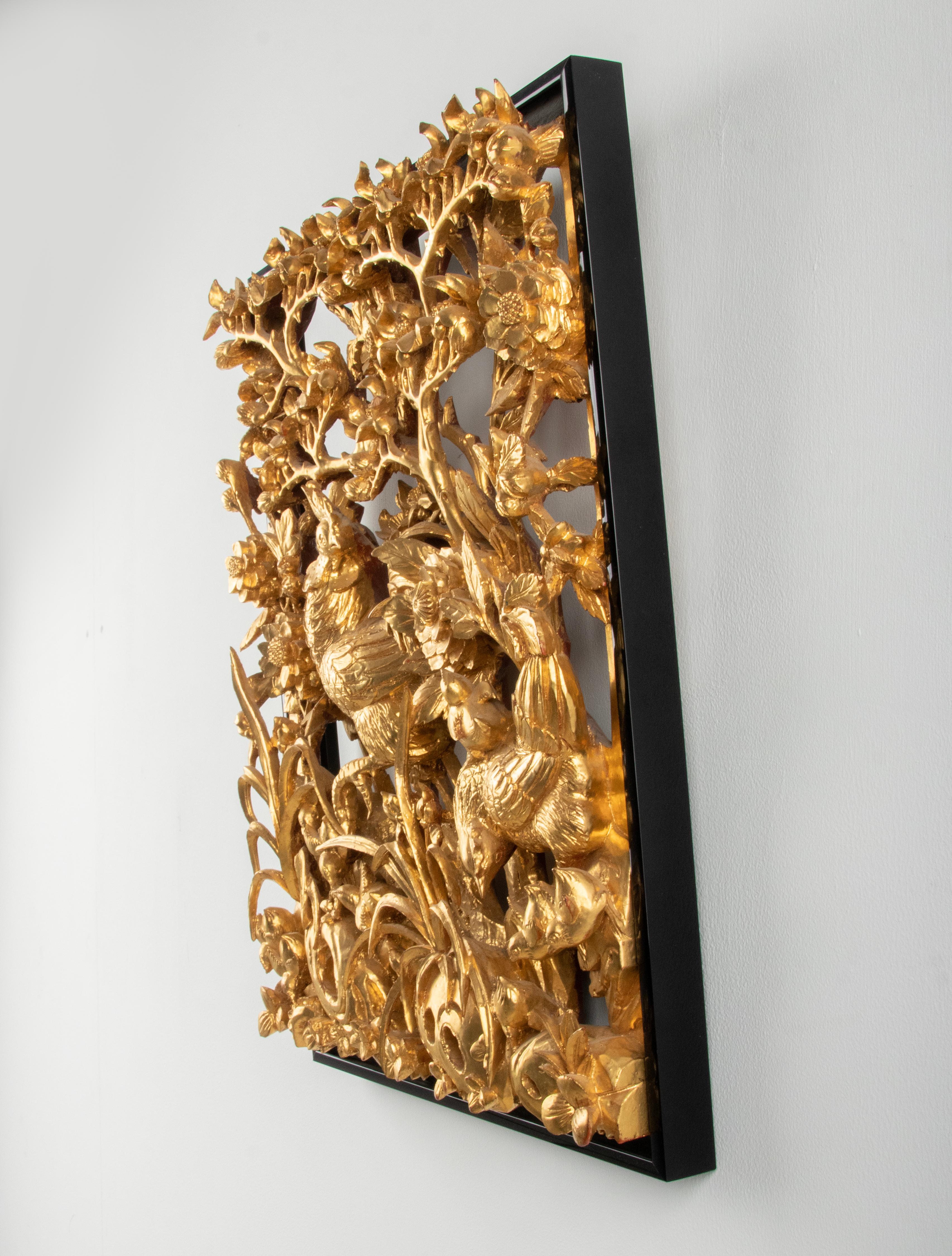 Mid 20th Century Oriental Carved Gilt-Wood Wall Sculpture Rooster Chickens For Sale 6