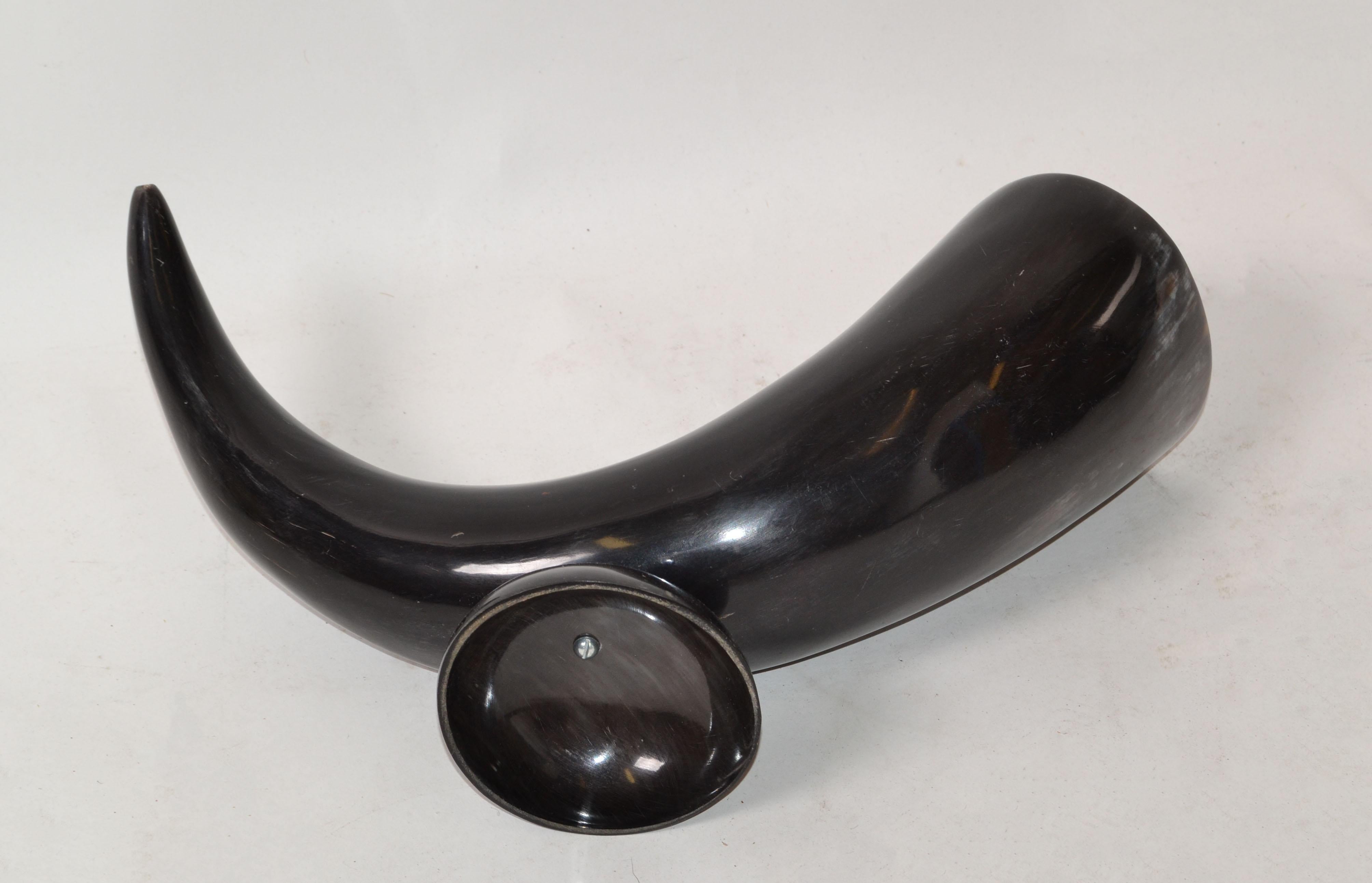 Mid-Century Modern Original Animal Black Horn Table Sculpture, Centerpiece Base In Good Condition For Sale In Miami, FL