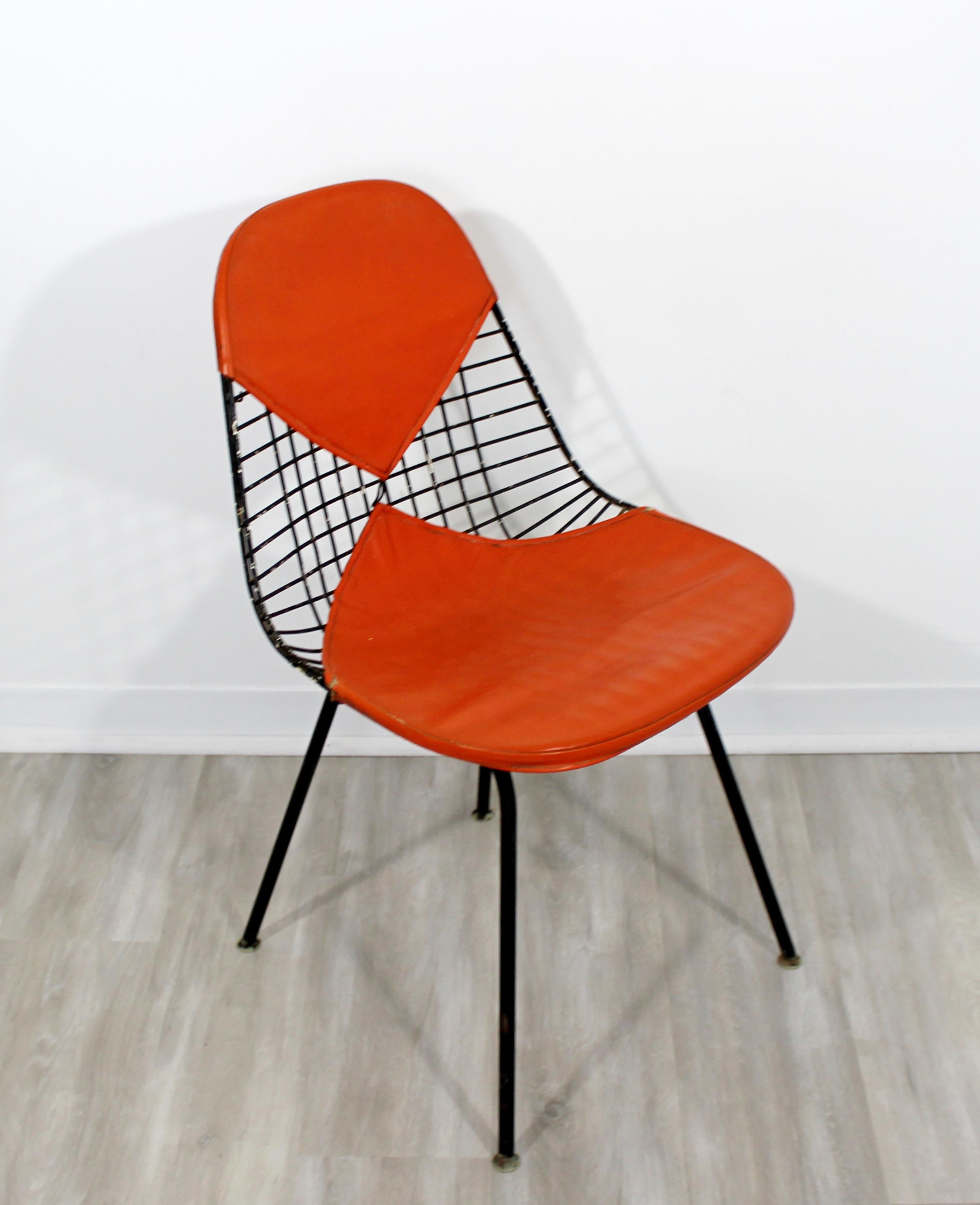 For your consideration is an original, iron, Bikini side chair, by Charles Eames for Herman Miller, circa the 1960s. In vintage condition. The dimensions are 19