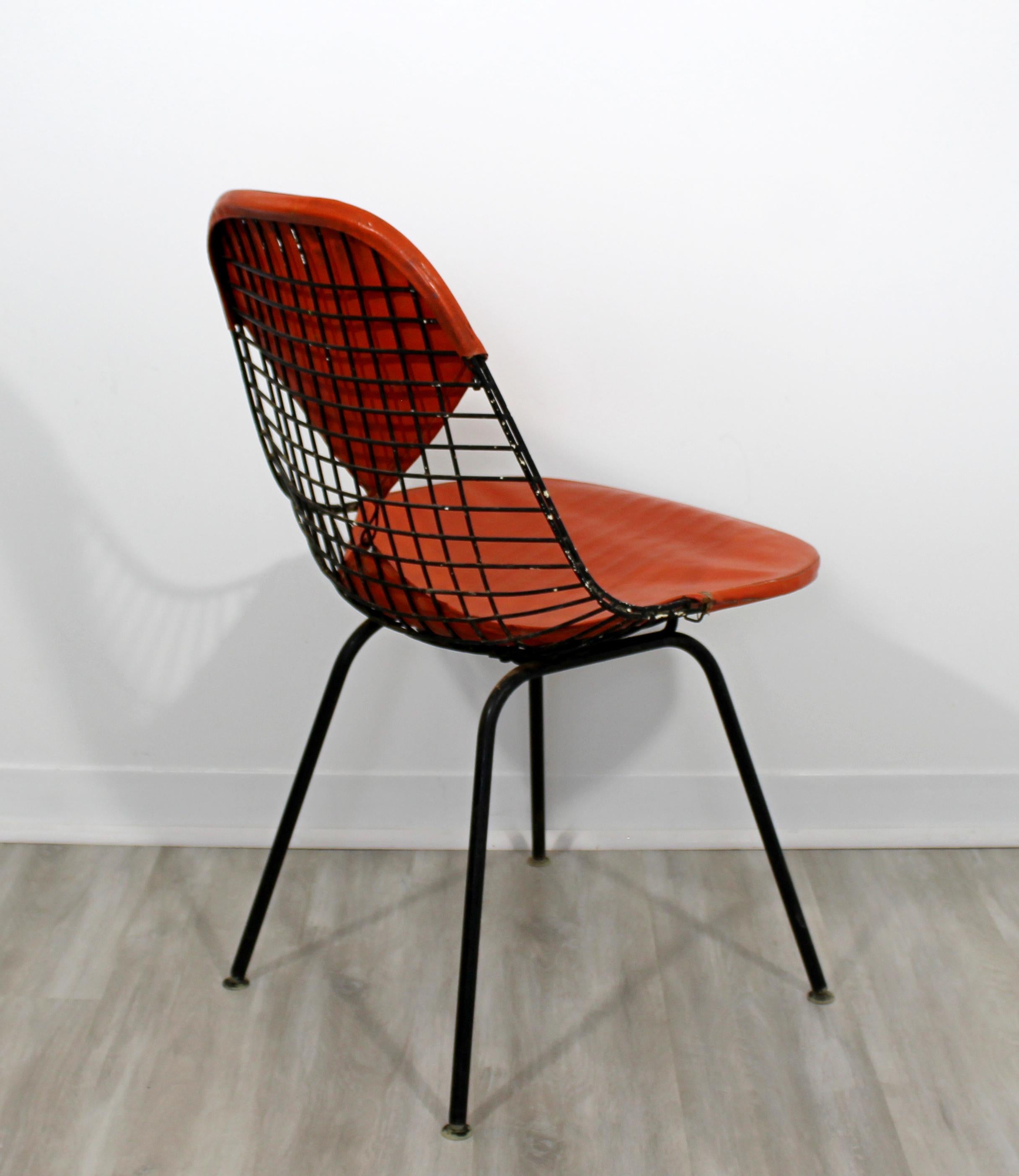 Mid-Century Modern Original Eames for Herman Miller Iron Bikini Side Chair 1960s In Good Condition In Keego Harbor, MI