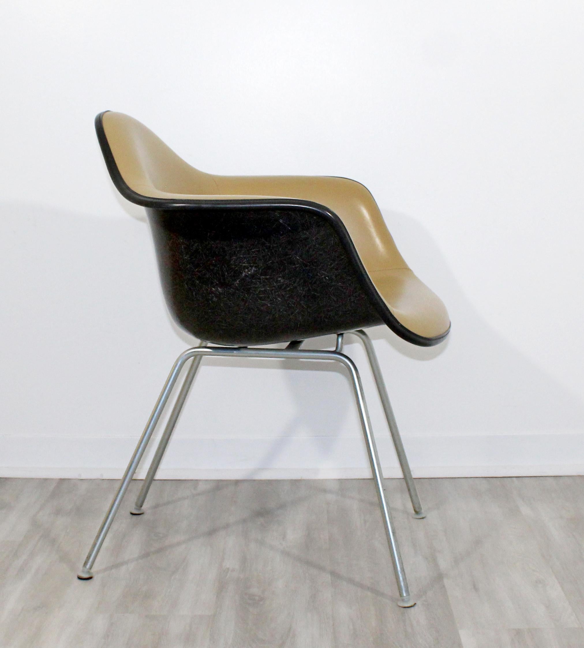 vintage eames shell chair