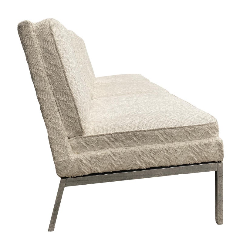 Mid-Century Modern Original Florence Knoll Loveseat 3-Seat Sofa Chenille For Sale 2