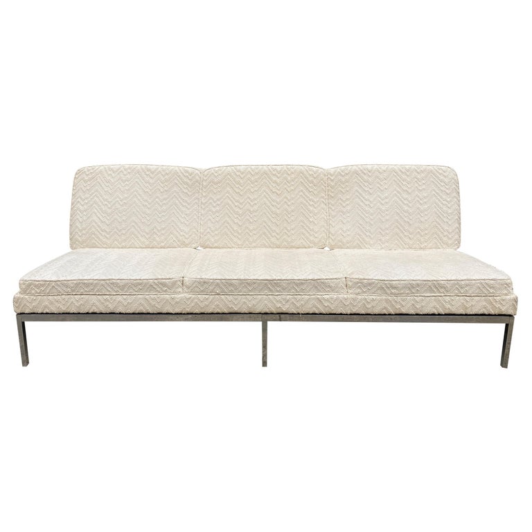 Mid-Century Modern Original Florence Knoll Loveseat 3-Seat Sofa Chenille For Sale