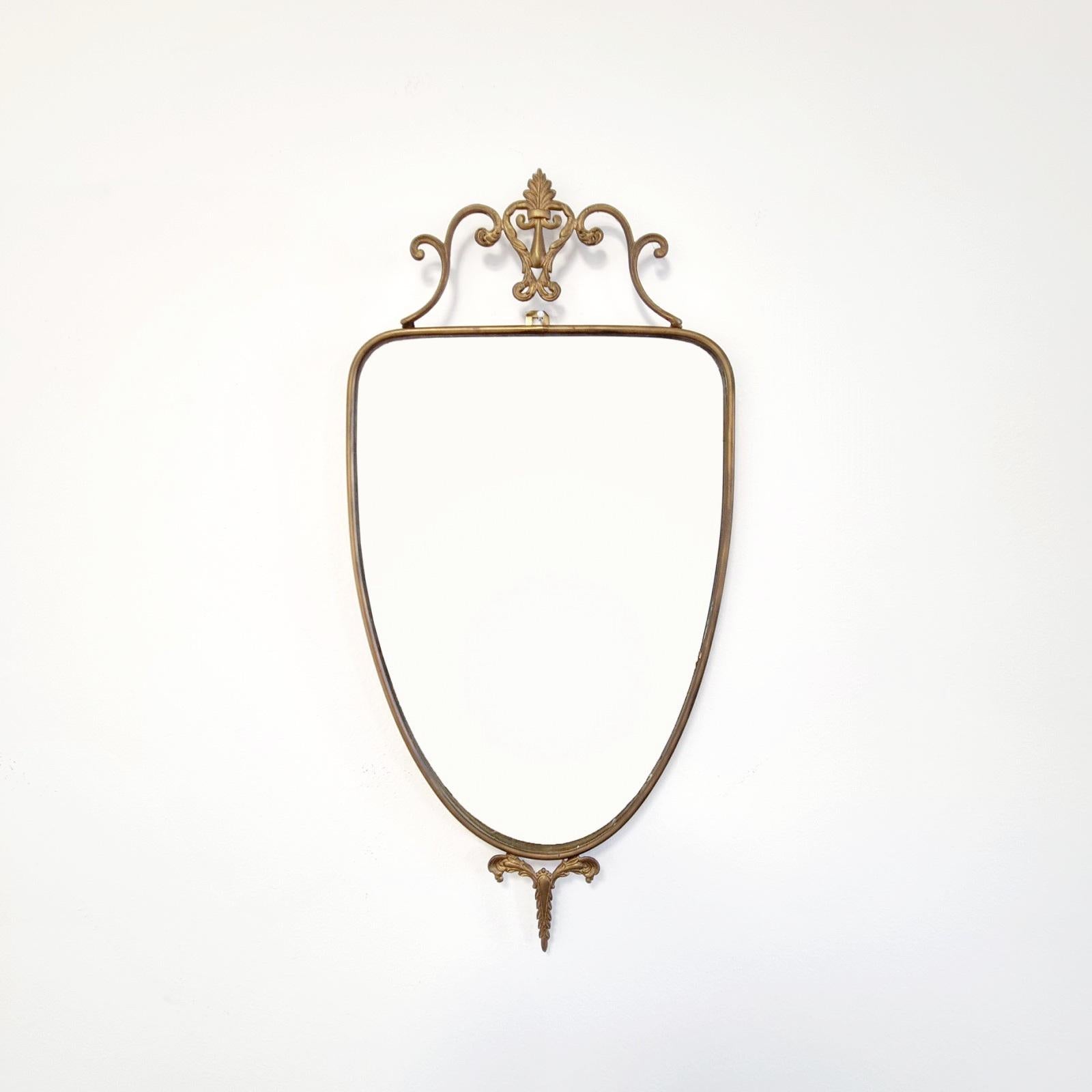 Mid Century Modern Ornamented Brass Mirror, Italy 50s For Sale 1