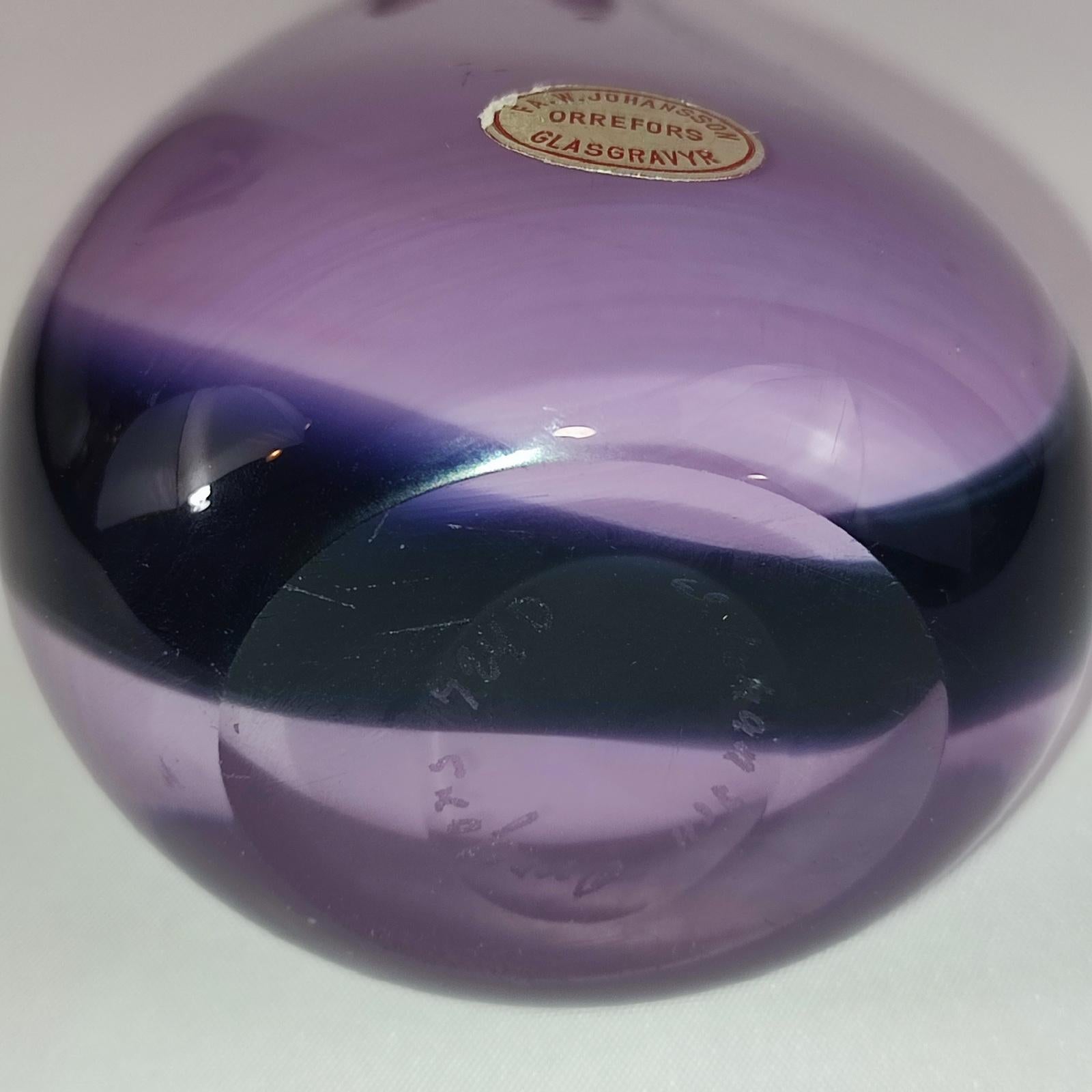 Vase en verre scandinave Sommerso violet Orrefors moderne du milieu du siècle dernier en vente 3
