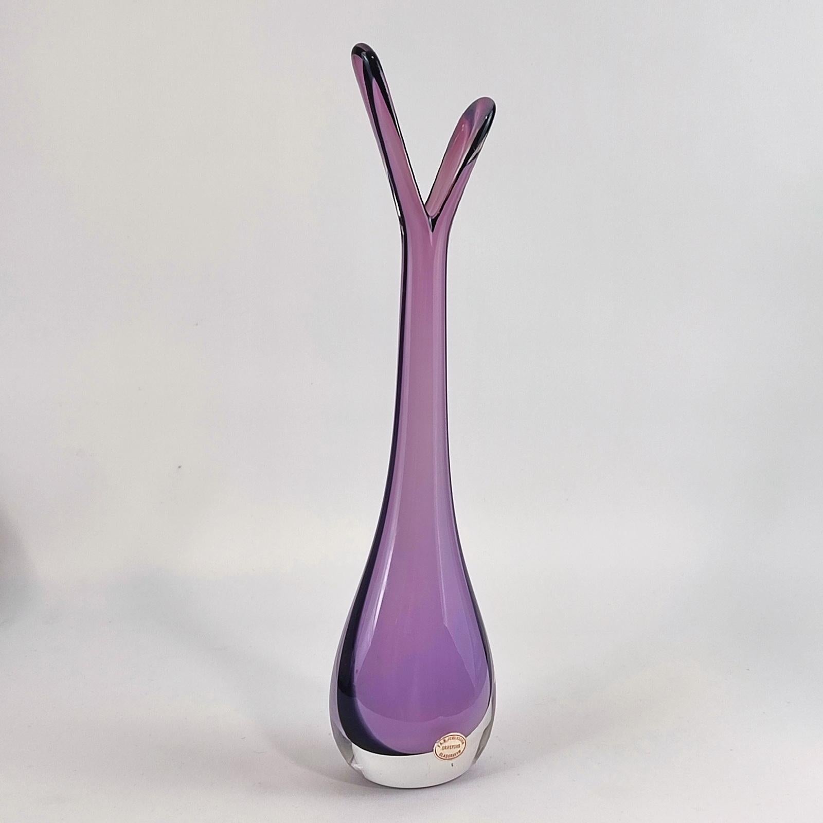 Suédois Vase en verre scandinave Sommerso violet Orrefors moderne du milieu du siècle dernier en vente