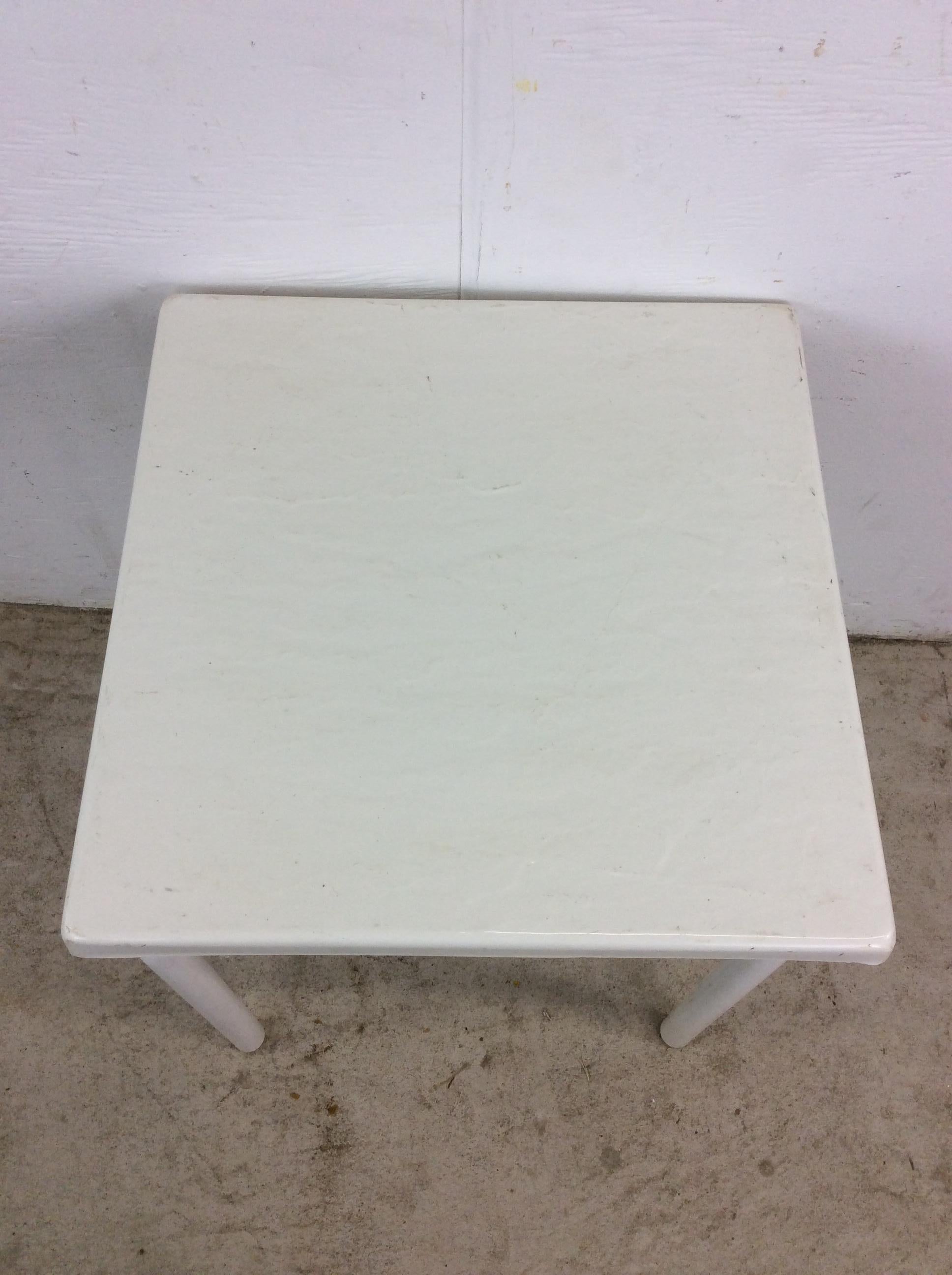 Américain Table d'appoint pour patio extérieur avec plateau en fibre de verre en vente