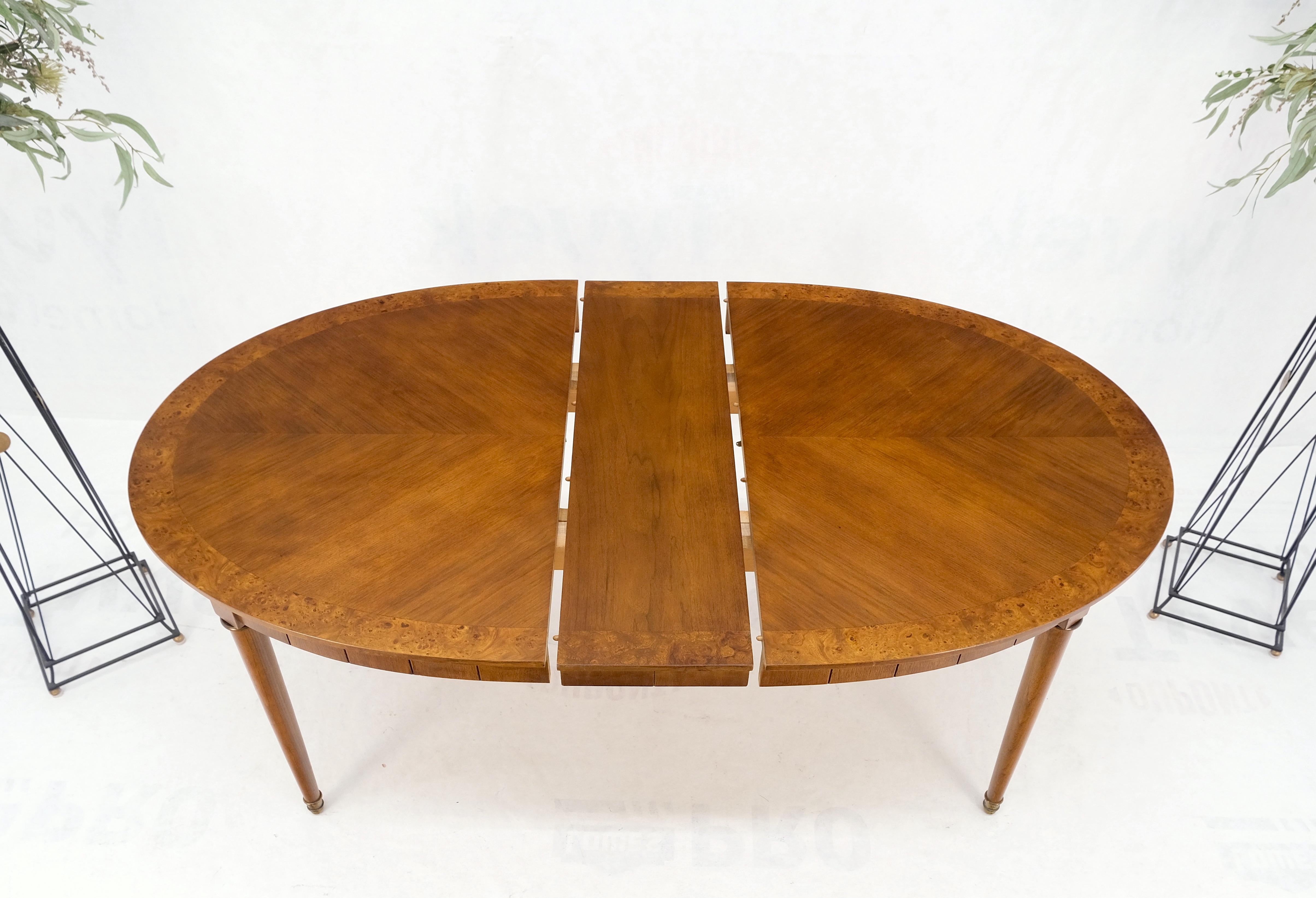 Mid-Century Modern Oval Banded Burl Wood Tapered Legs One Leaf Dining Table Mint In Good Condition For Sale In Rockaway, NJ