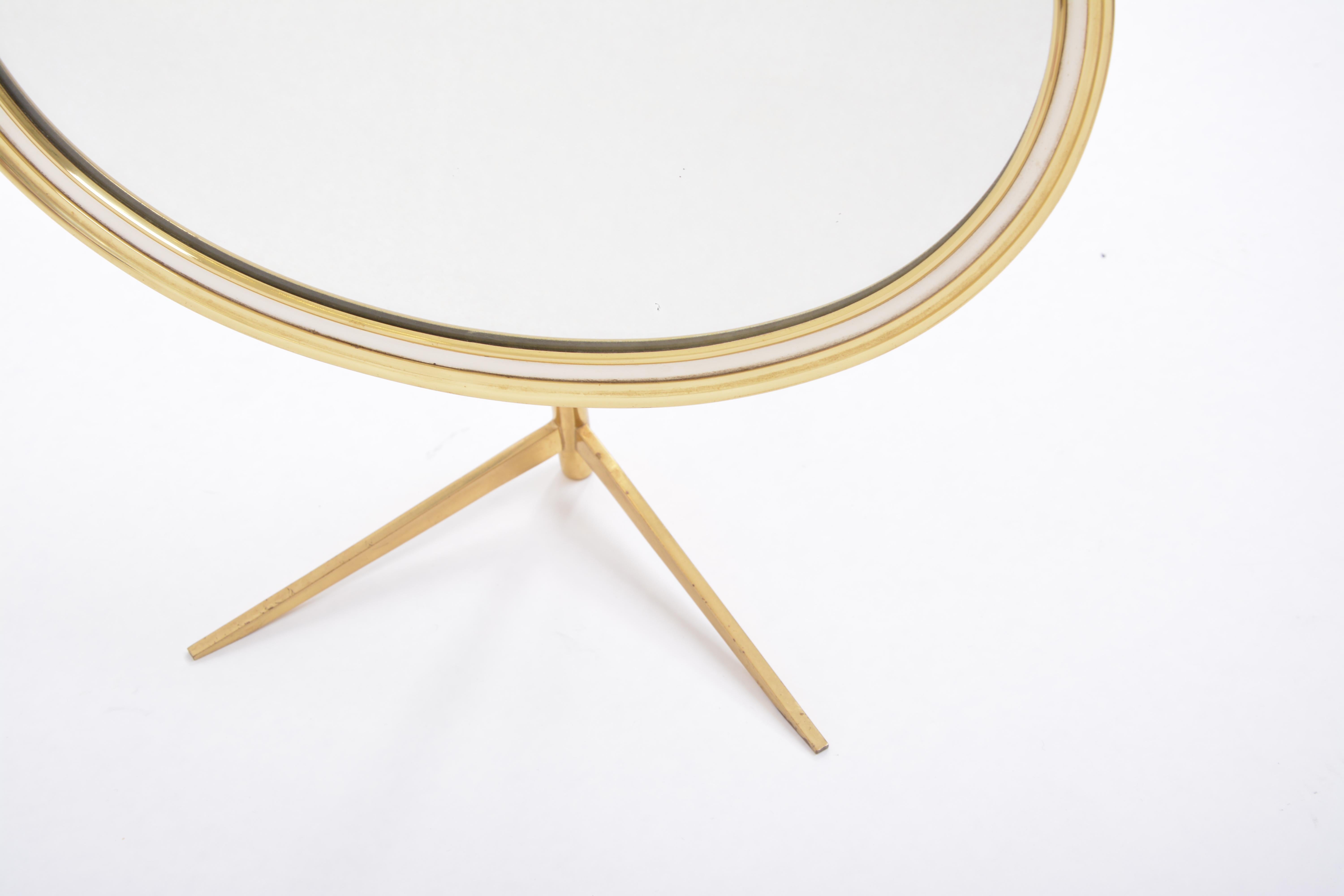 Mid-Century Modern Oval Brass Table Mirror by Vereinigte Werkstätten For Sale 5