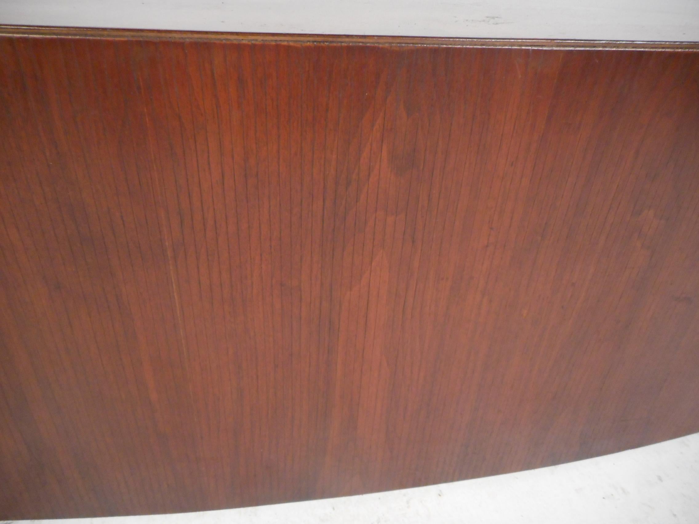 Walnut Mid-Century Modern Oval Coffee Table