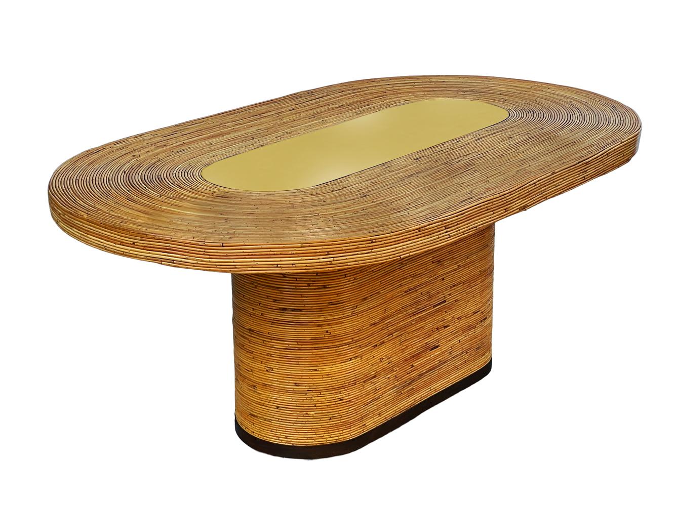 Table à manger ovale moderne du milieu du siècle en bambou et laiton en vente 2