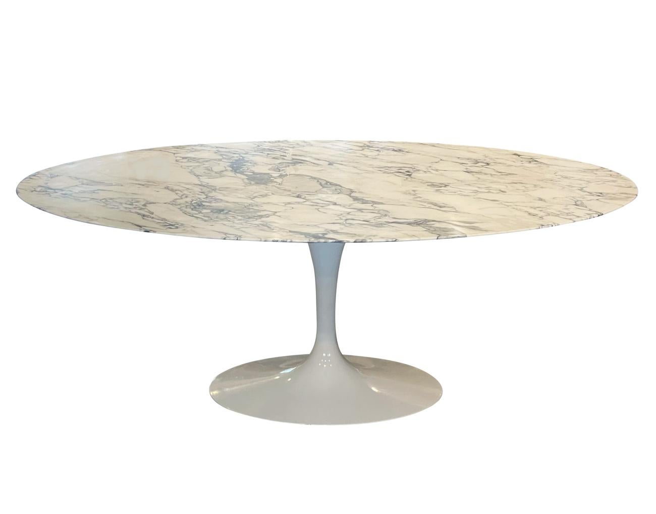 American Mid-Century Modern Oval Dining Table by Eero Saarinen for Knoll in White Marble