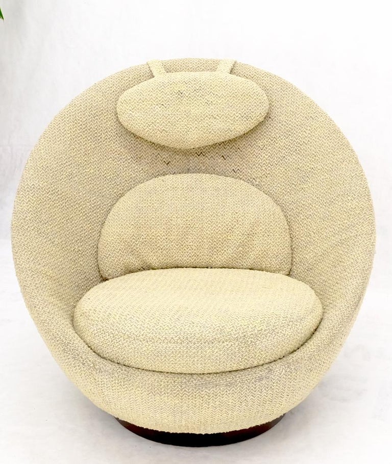 MidCentury Modern Oval Egg Shape Pod Chair w/ Adjustable Head Rest on