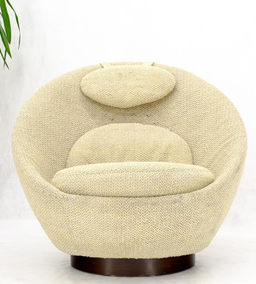 20th Century Mid-Century Modern Oval Egg Shape Pod Chair w/ Adjustable Head Rest on Band Base For Sale