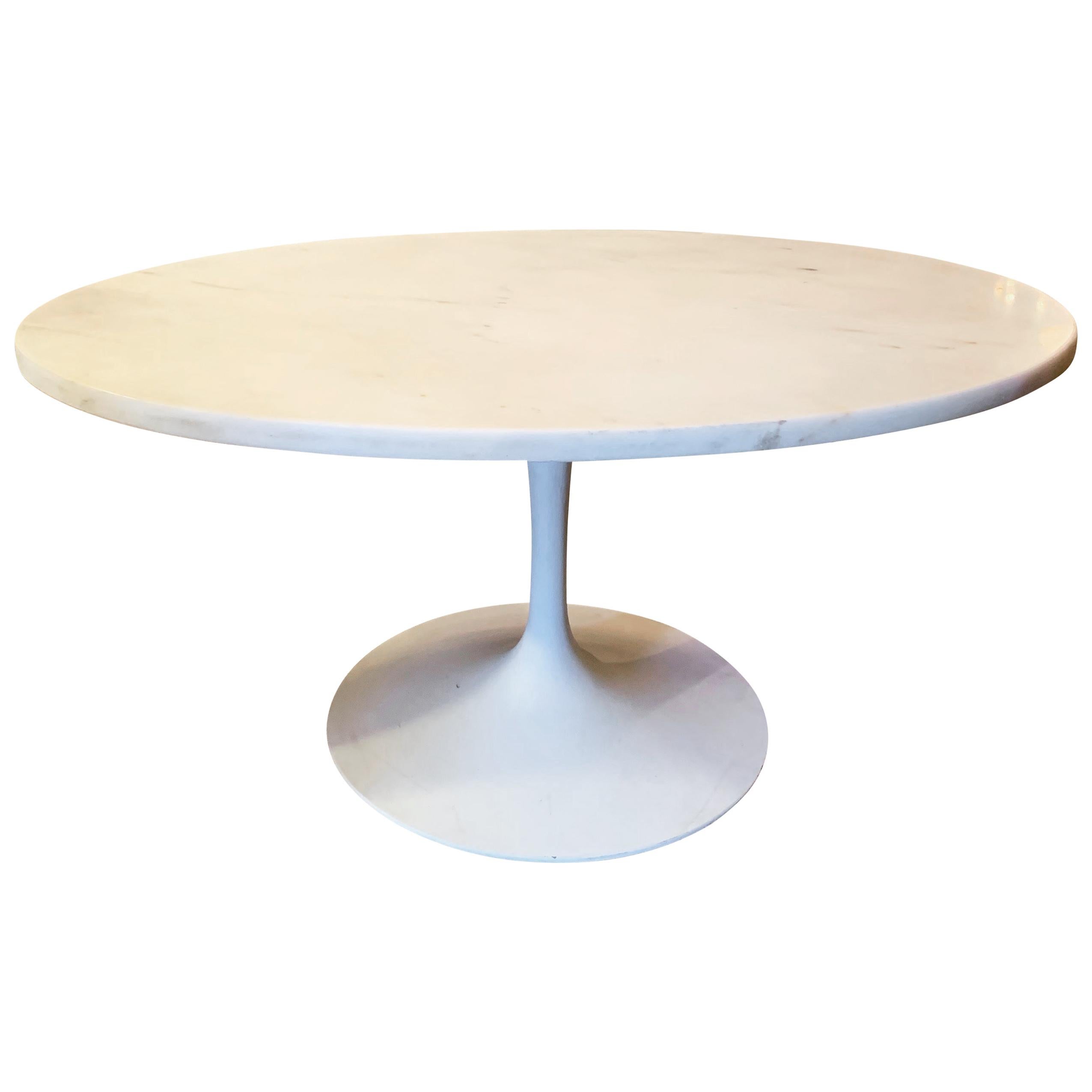 Oval Tulip Tables 36 For Sale on 1stdibs